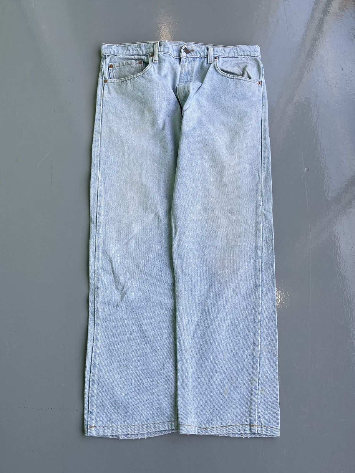 Levi's × Vintage vintage 90’s Levi’s baggy light blue wash jeans Size US 34 / EU 50 - 1 Thumbnail