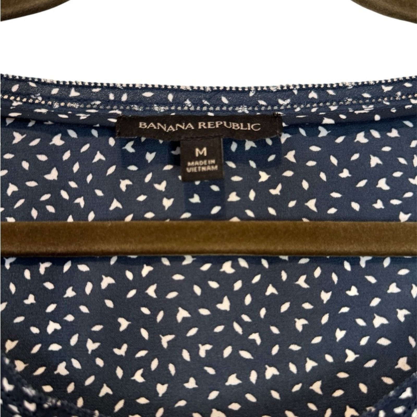 Banana Republic Banana Republic Printed Floral Blouse Size Medium Size M / US 6-8 / IT 42-44 - 2 Thumbnail