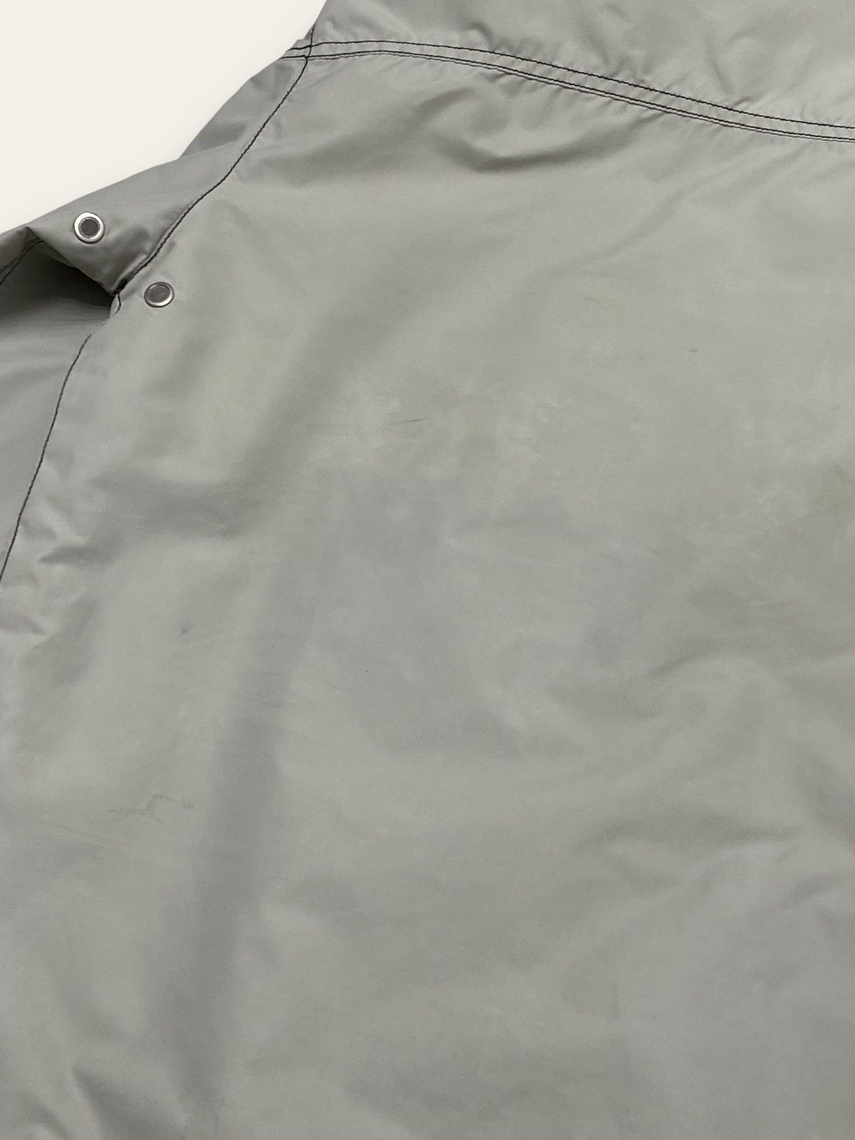 Armani Vintage ARMANI JEANS Grey Lightweight Hood Jacket Shell Size US XL / EU 56 / 4 - 15 Thumbnail