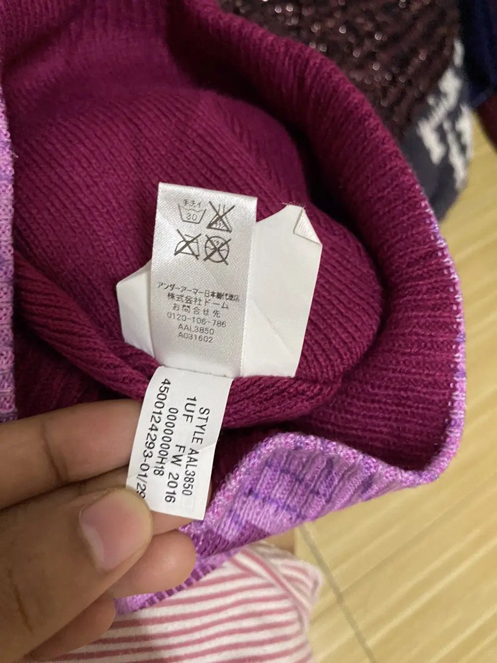 Under Armour × Vintage Vintage Under Armour Spell out Beanie Hat Size ONE SIZE - 7 Thumbnail