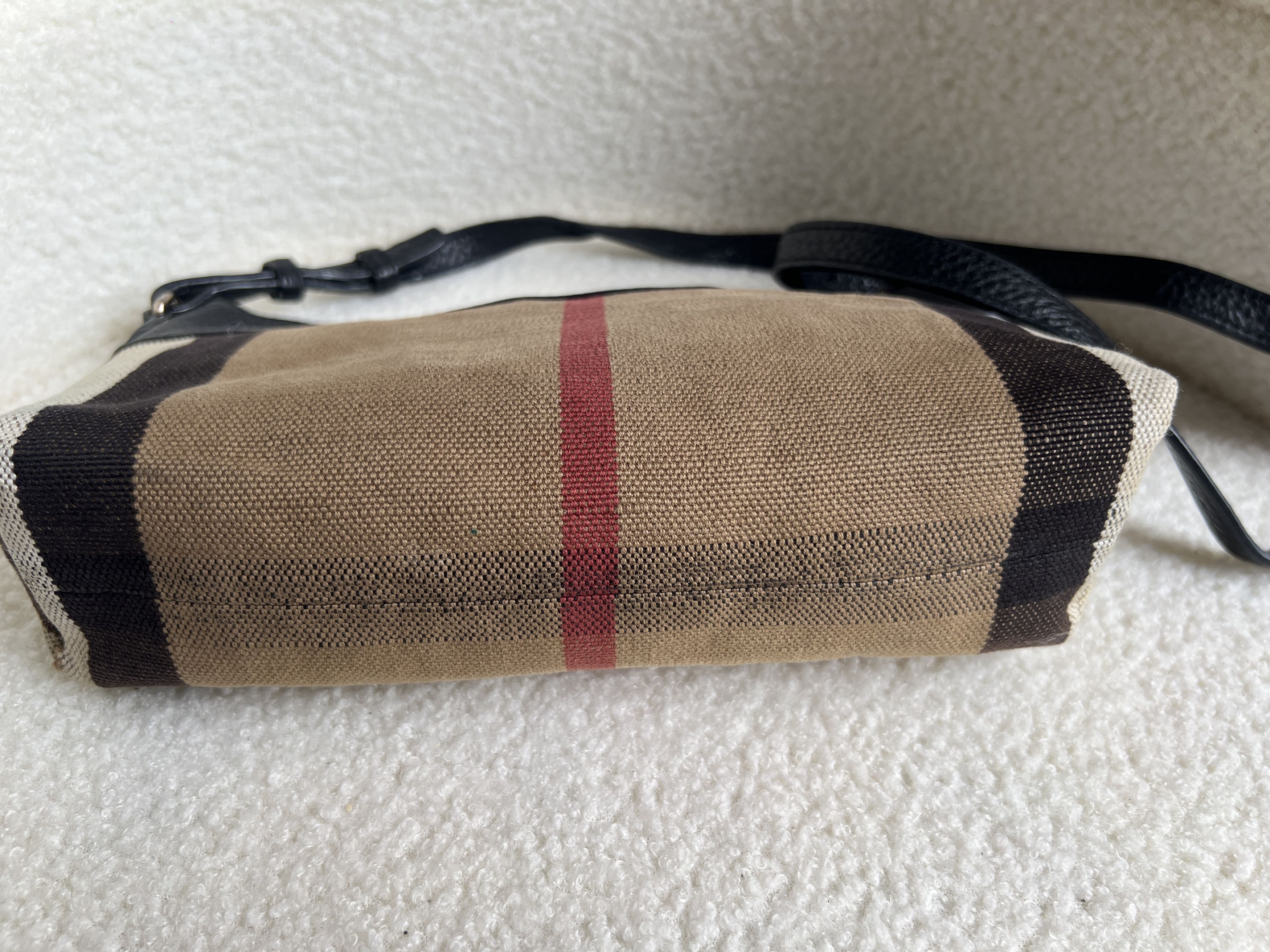 Burberry Authentic Burberry Nova Check Shoulder Bag Size ONE SIZE - 5 Thumbnail