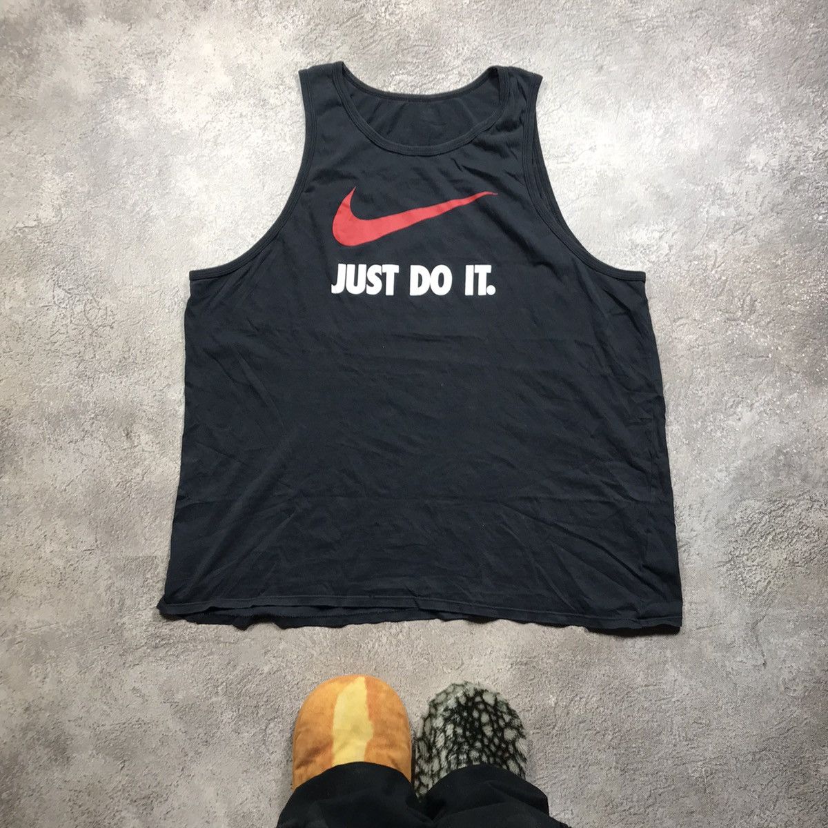 Vintage Vintage Nike Swoosh Tank Top Sun Faded Streetwear 90s XL Size US XL / EU 56 / 4 - 1 Thumbnail