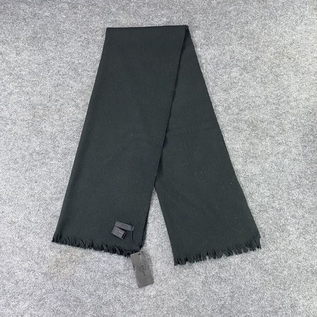 Vintage Prada Milano Wool scarf Made in italy - T1219 Size ONE SIZE - 3 Thumbnail