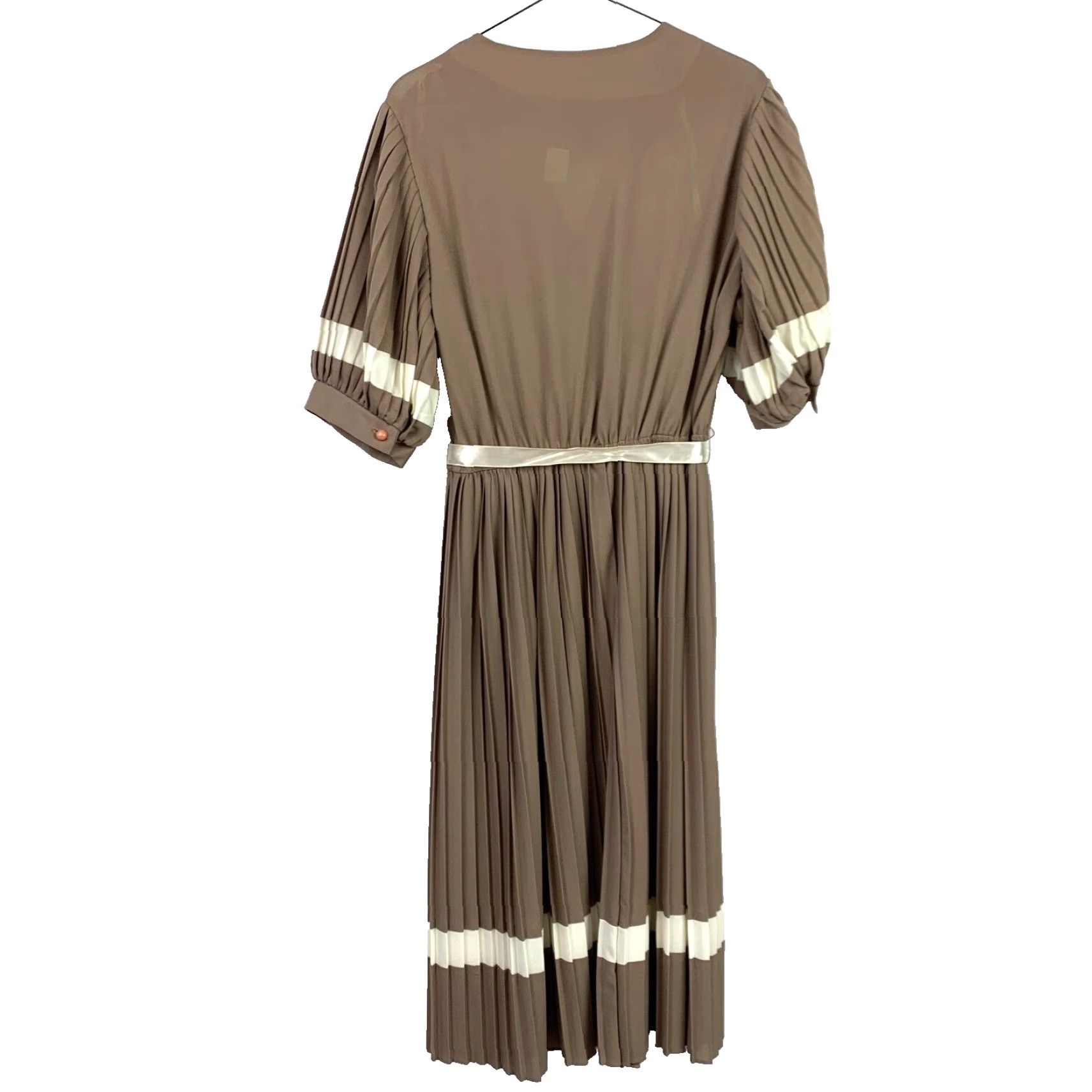 Vintage Vintage Brown Polyester Pleated Twirl Secretary Dress Size 16.5 16 1970s Feminine Casual Mens Womens Size XXL / US 16-18 / IT 52-54 - 4 Thumbnail