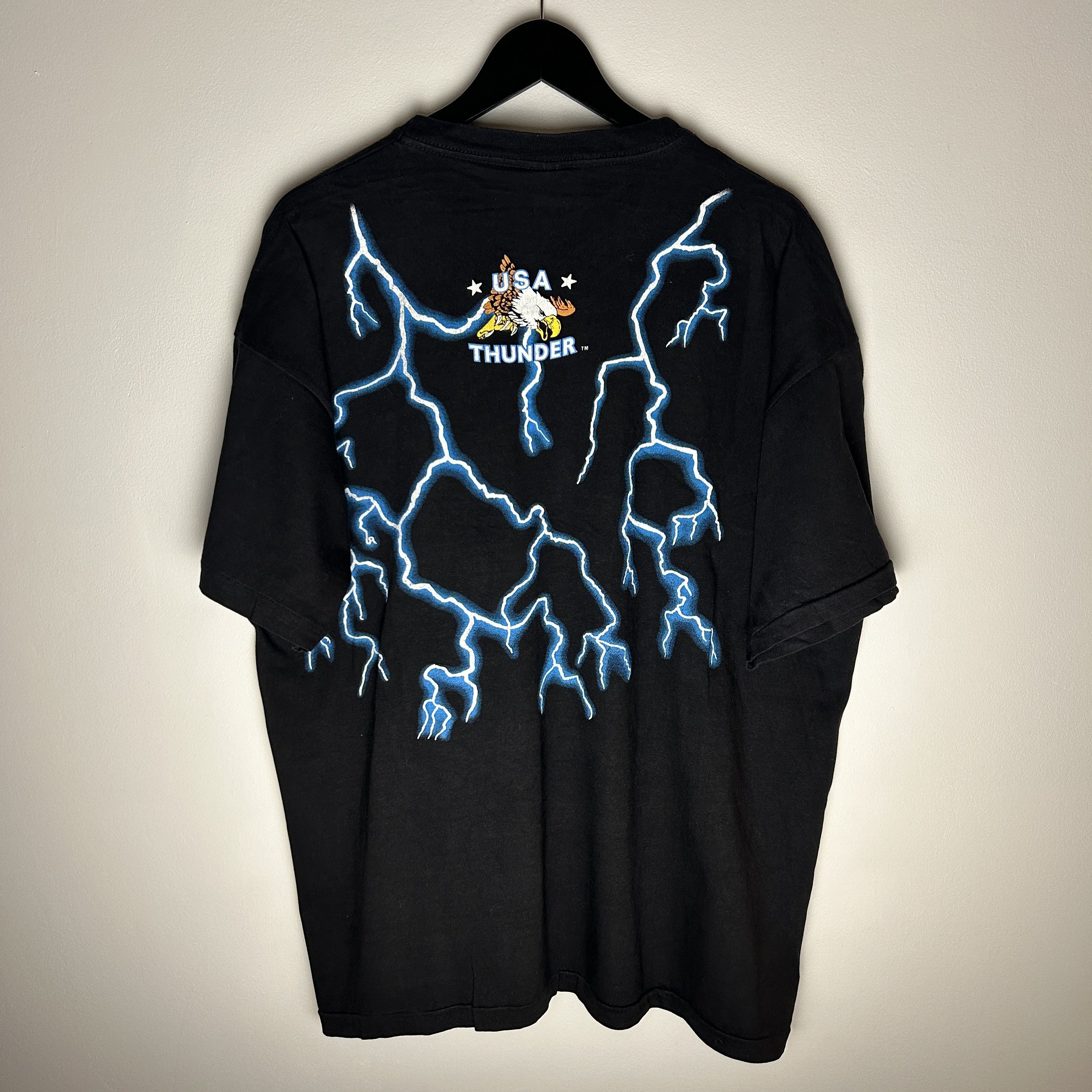 Vintage Vintage USA Thunder Wolf T-shirt Size US XXL / EU 58 / 5 - 2 Thumbnail
