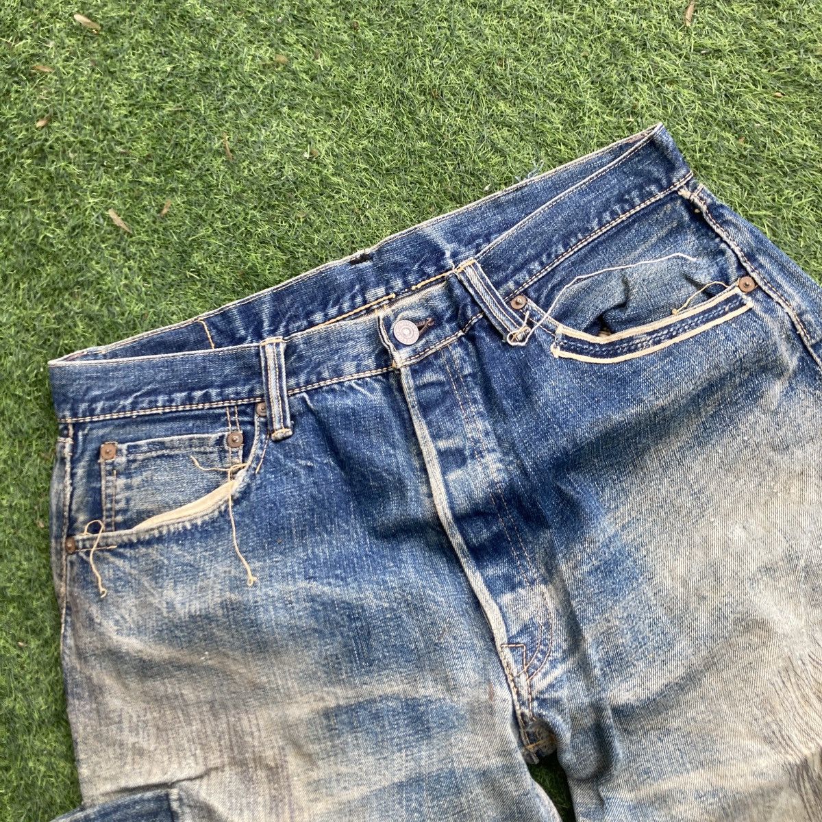 Warehouse & Co. VINTAGE WAREHOUSE SELVEDGE 3 QUARTER DISTRESSED JEANS Size US 33 - 3 Thumbnail