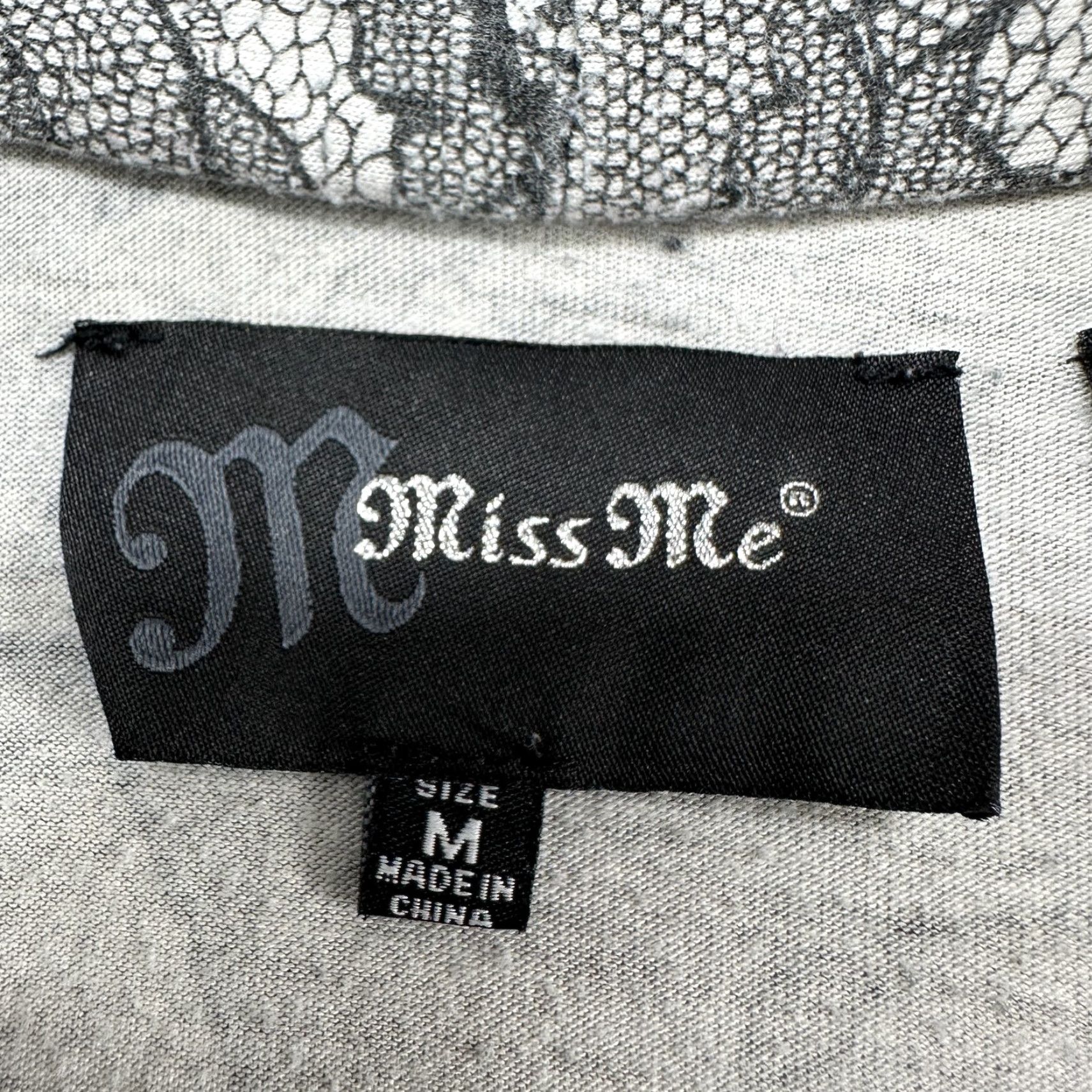 Miss Me VINTAGE Miss Me Cardigan Sweater Womens M Black Rhinestone Bling Roses Cross 80s 90s Fashion Style Cardigan Mens Womens Girls Boys Size M / US 6-8 / IT 42-44 - 5 Thumbnail