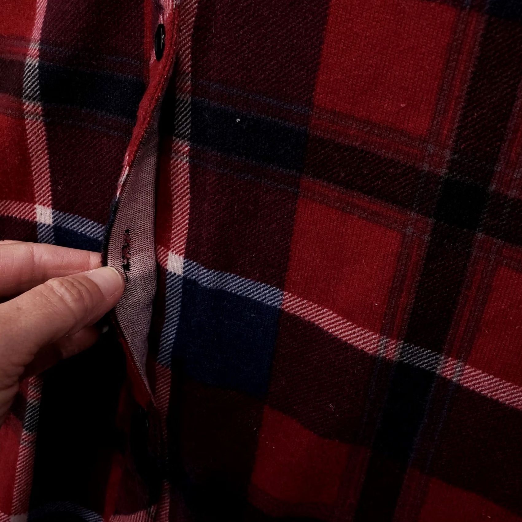 Vintage Rue Shirt Womens 2X XXL Red Plaid Button Up Long Sleeve Polyester Collared Size XXL / US 16-18 / IT 52-54 - 7 Thumbnail
