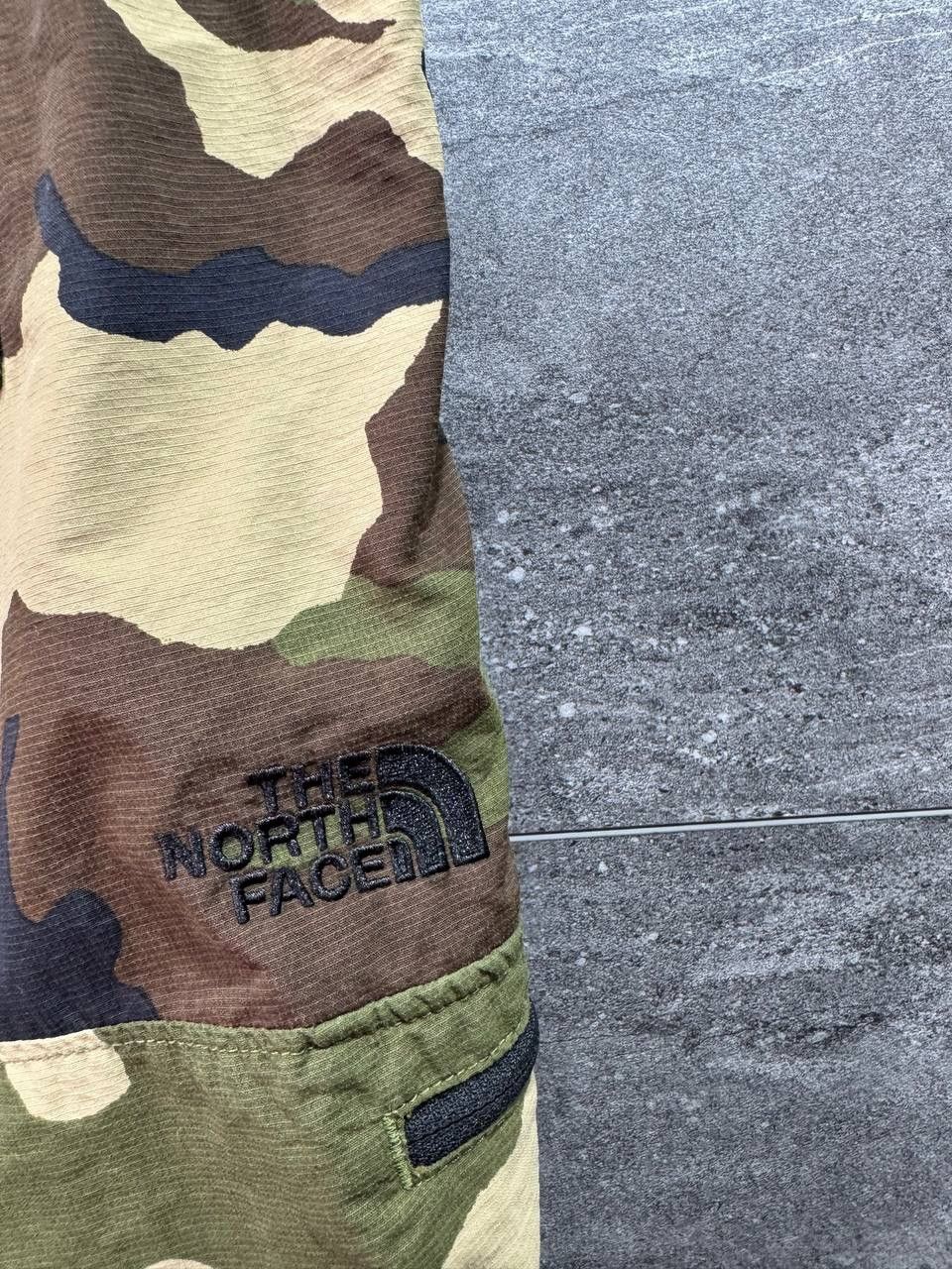 The North Face The North Face Cargo Nylon Camo Shorts Size US 34 / EU 50 - 7 Thumbnail
