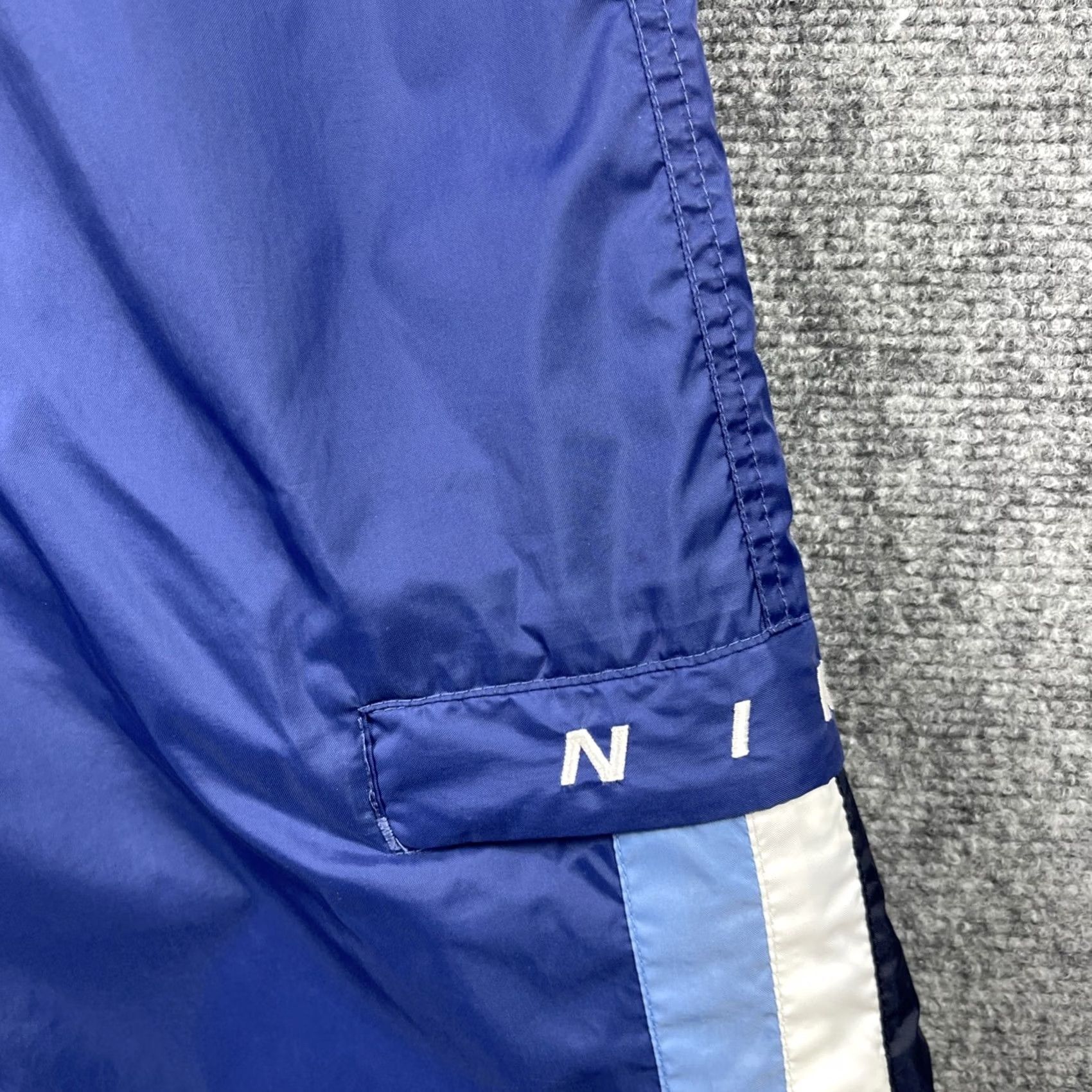 Nike Vintage Nike Track Pants Mens Small Blue Straight Leg Zip Cuff Baggy Windbreaker Size US 29 - 6 Thumbnail