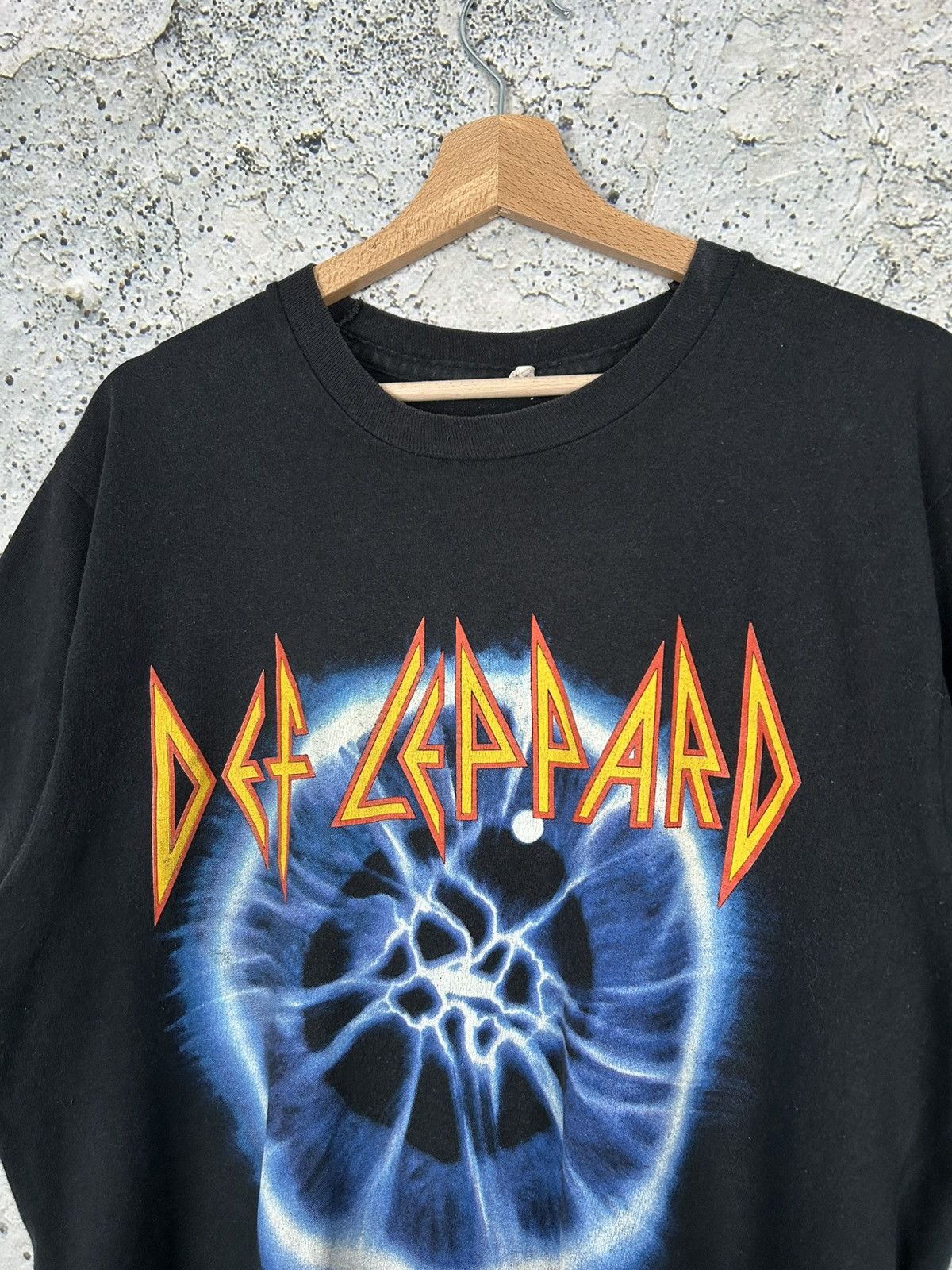 Band Tees Vintage Def Leppard Adrenalize 90s Single Stitch Tour Tee Size US L / EU 52-54 / 3 - 4 Thumbnail