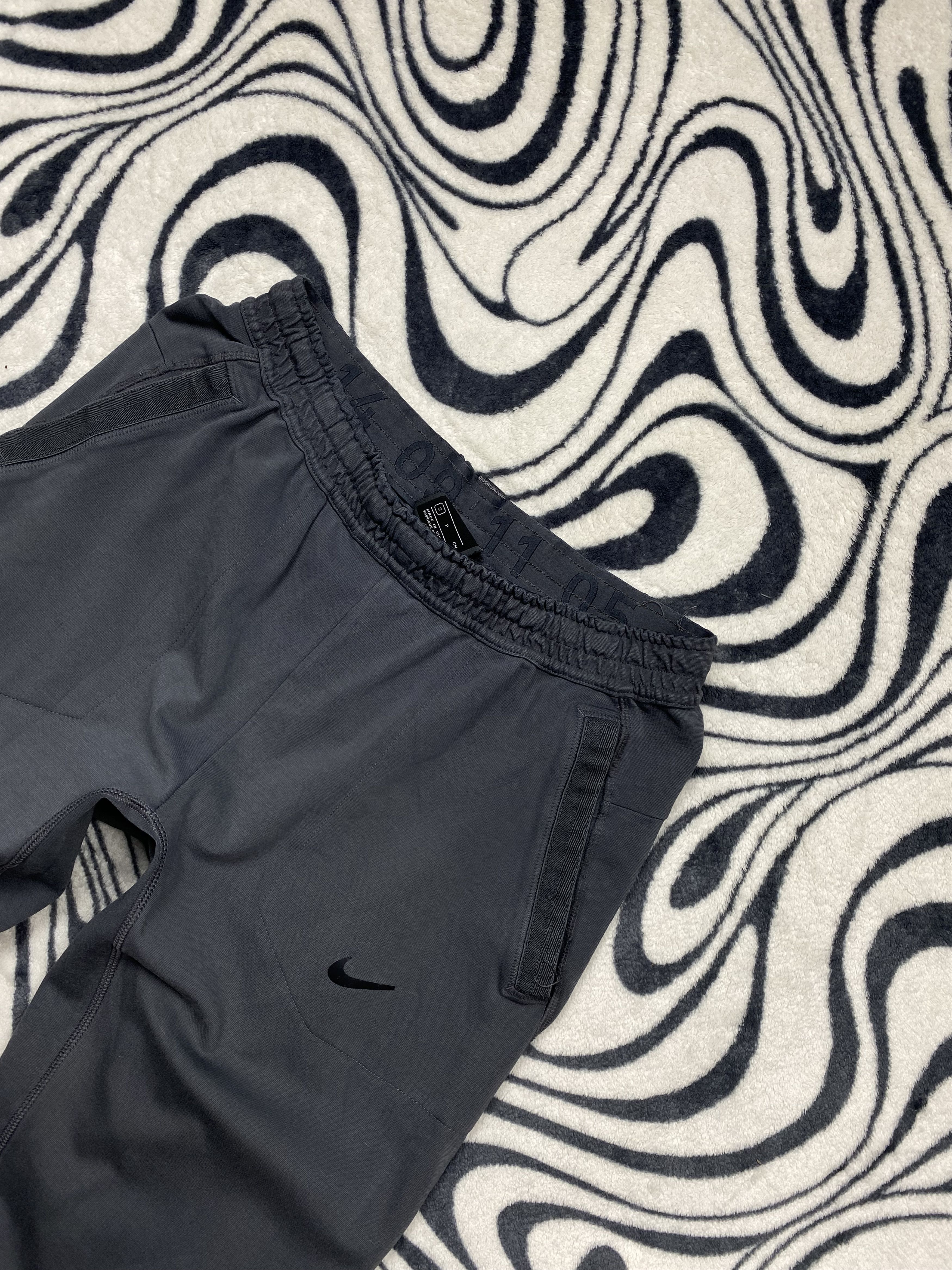 Nike Vintage Nike Sweatpants Mens Cotton Pants Y2K Size US 30 / EU 46 - 2 Thumbnail