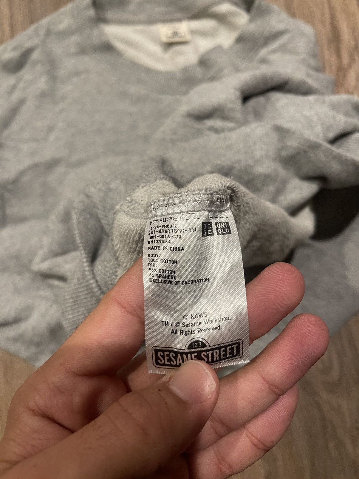 Kaws × Uniqlo Kaws X Uniqlo x Sesame Street XX Sweatshirt Size US S / EU 44-46 / 1 - 5 Thumbnail