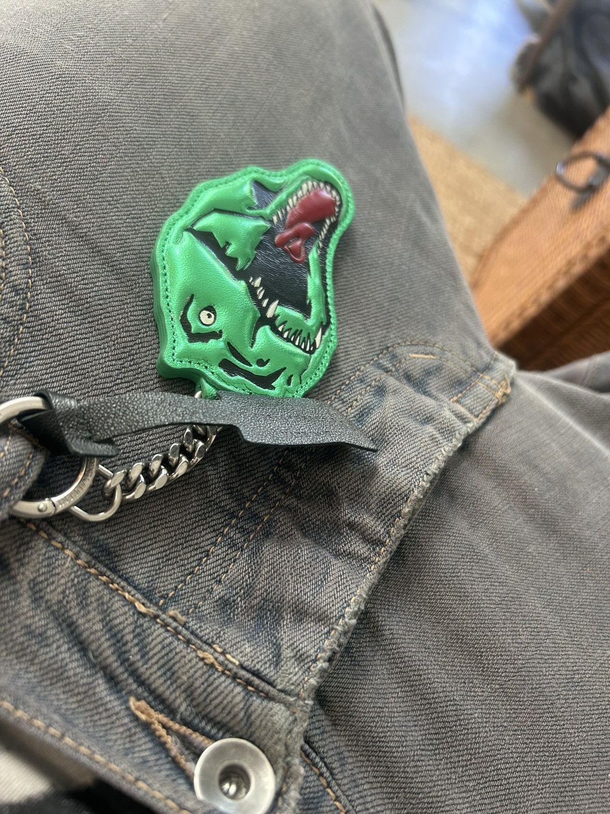 Saint Laurent Paris SS17 Saint Laurent T rex keychain Size ONE SIZE - 5 Thumbnail