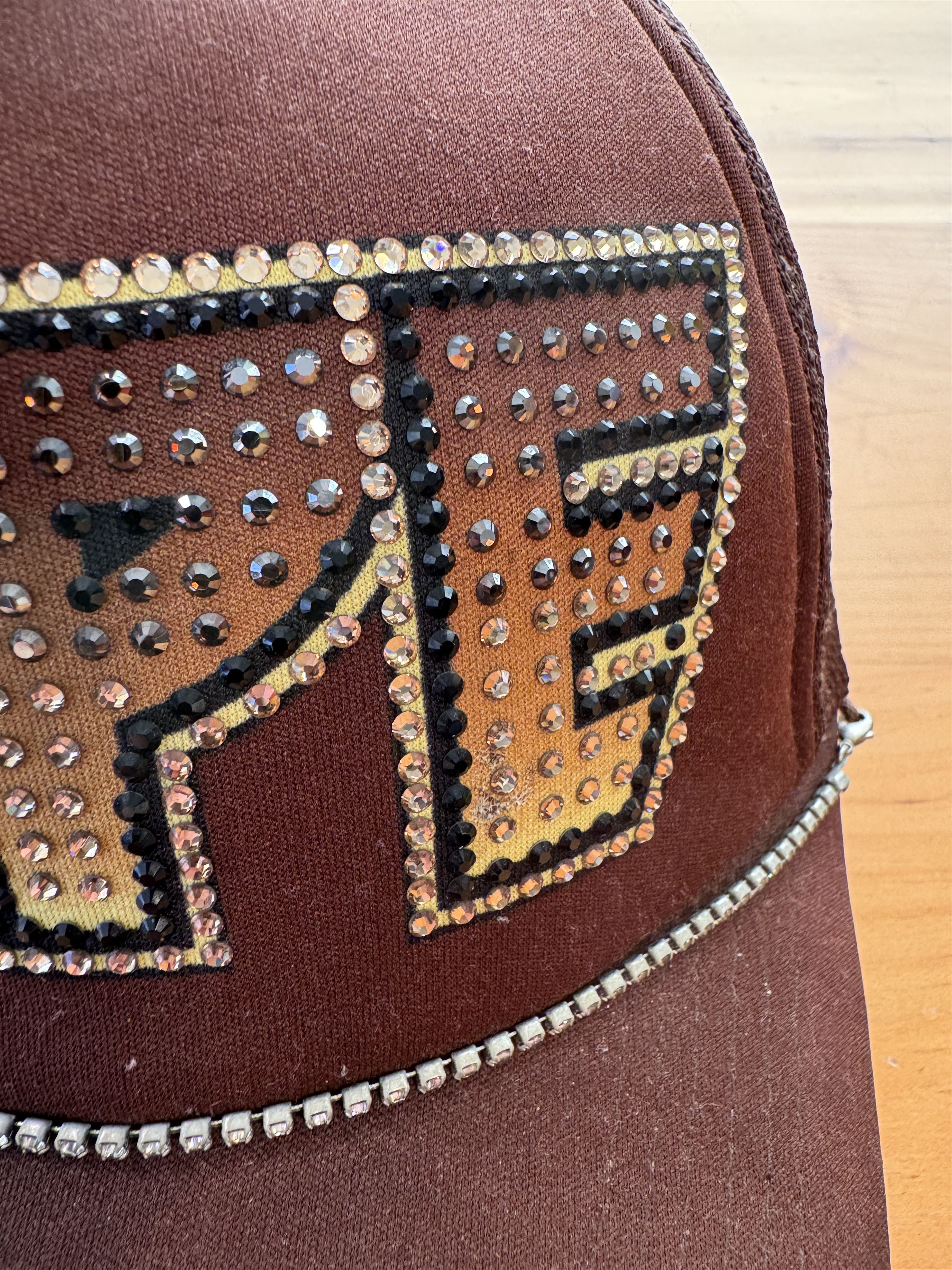 Bape 06' Bape Bathing Ape Kiss swarovski rhinestone hat trucker Size ONE SIZE - 4 Thumbnail