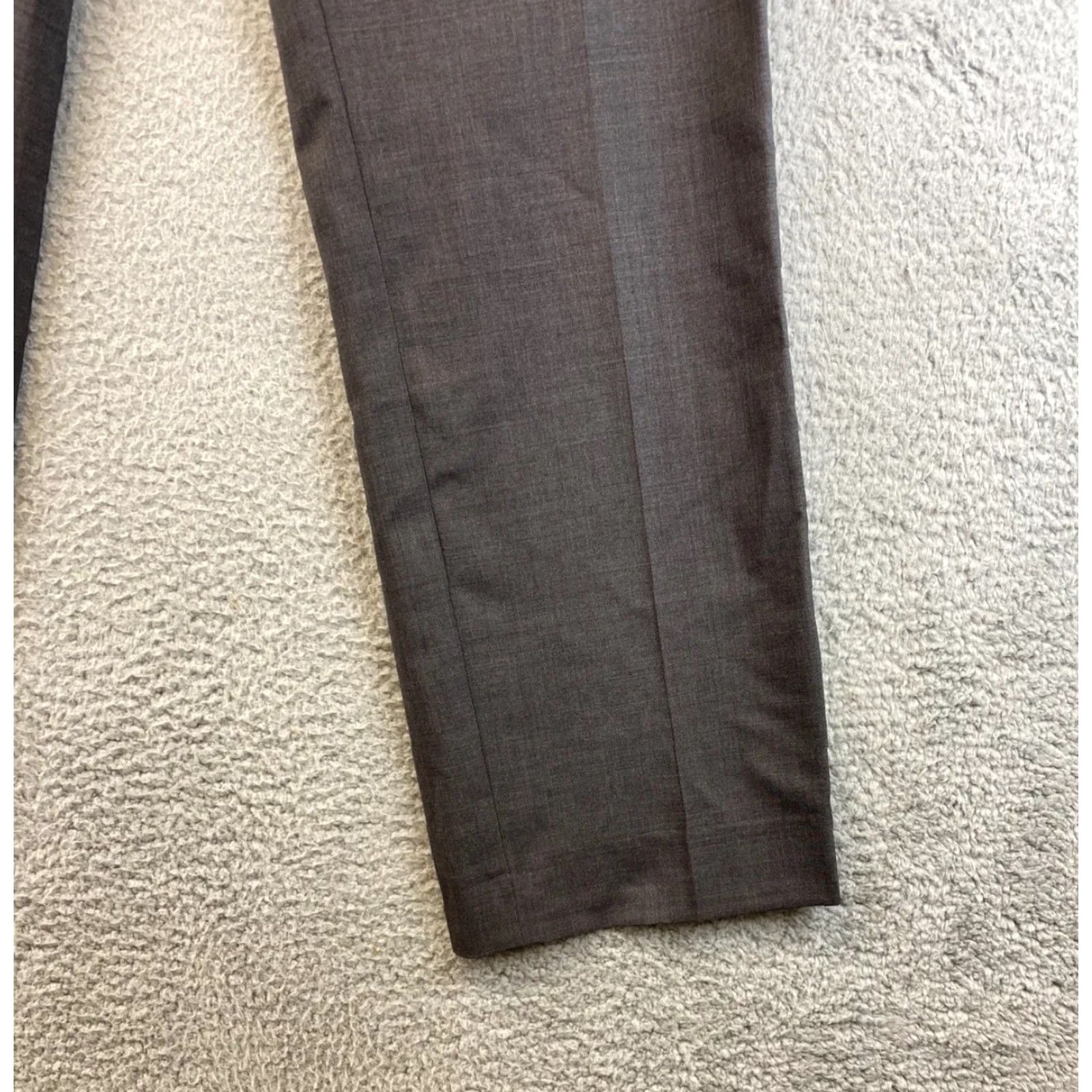 Banana Republic Banana Republic Classic Fit Mens Size 33 X 32 Gray Dress Pants 83-58 Size US 33 - 2 Thumbnail