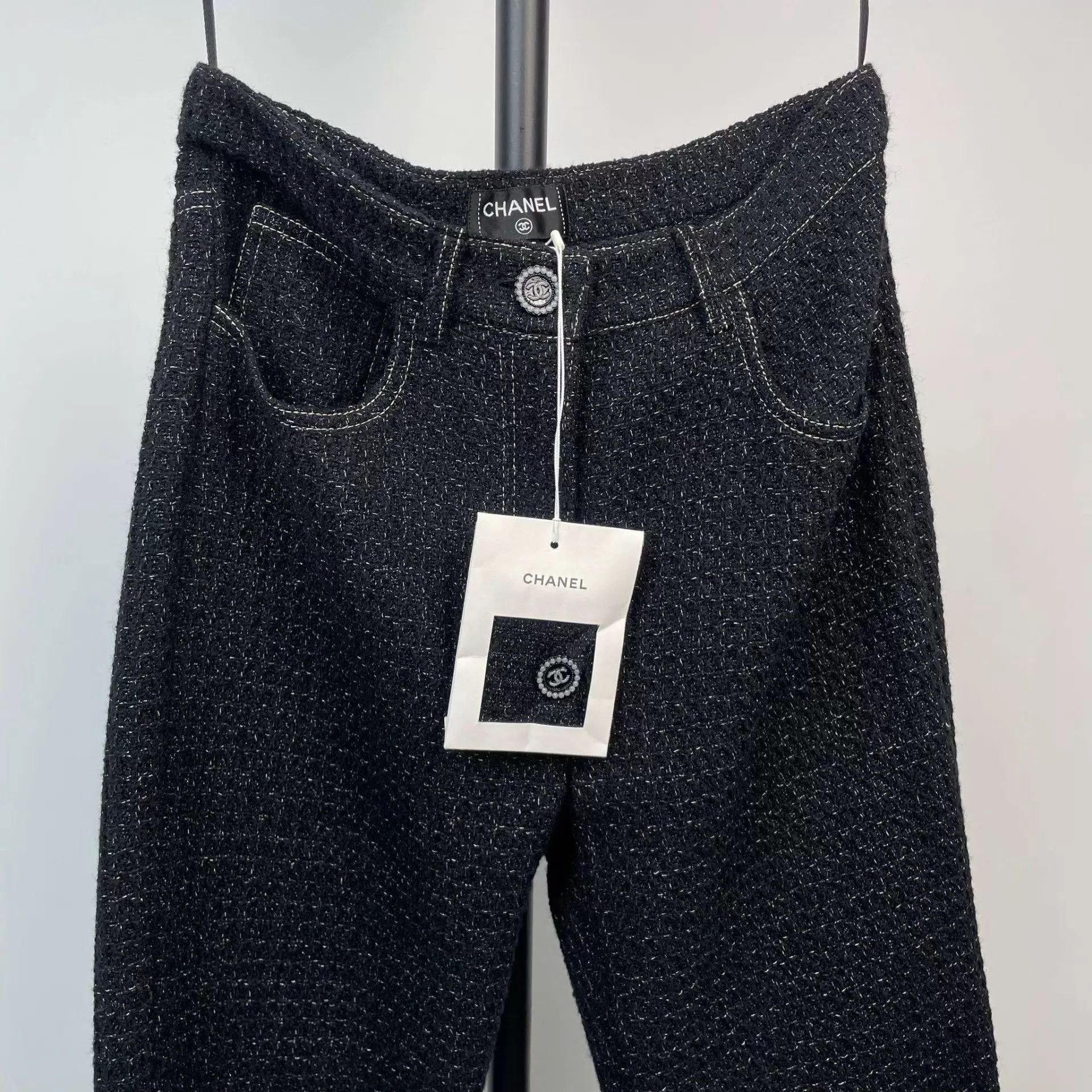 Chanel Chanel Wool Pants B&W 36 Unused Spare Button Size 26" / US 2 / IT 38 - 8 Thumbnail