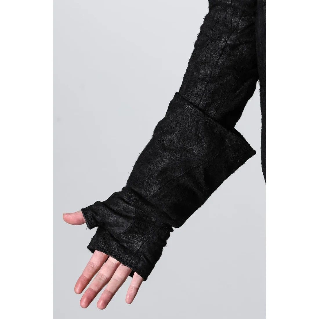 Julius Julius Blistered Warped Fingerless Gloves Size ONE SIZE - 8 Thumbnail