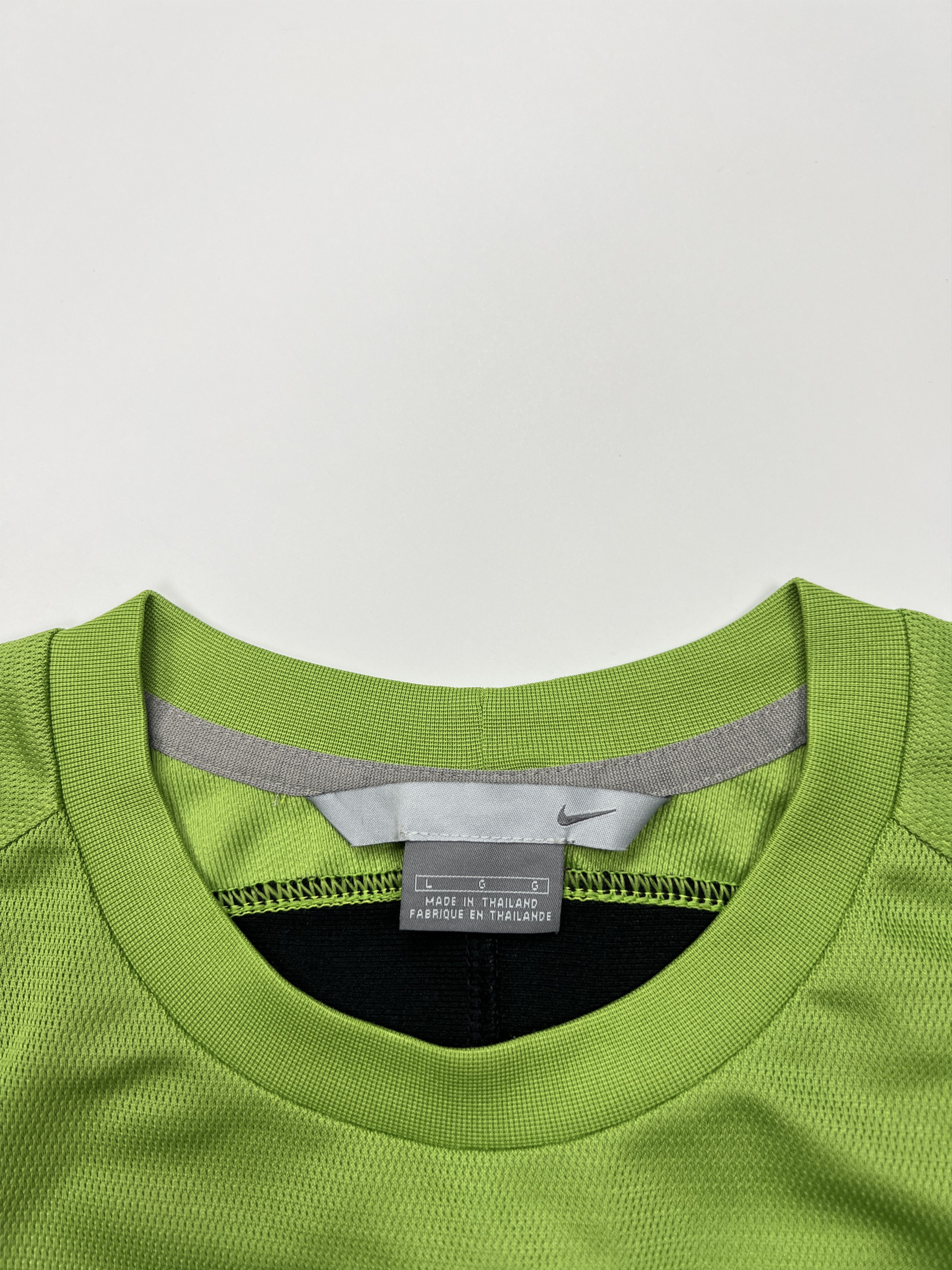 Nike Vintage y2k Nike TN Style Green Jersey Shirt Small Swoosh Size US L / EU 52-54 / 3 - 4 Thumbnail