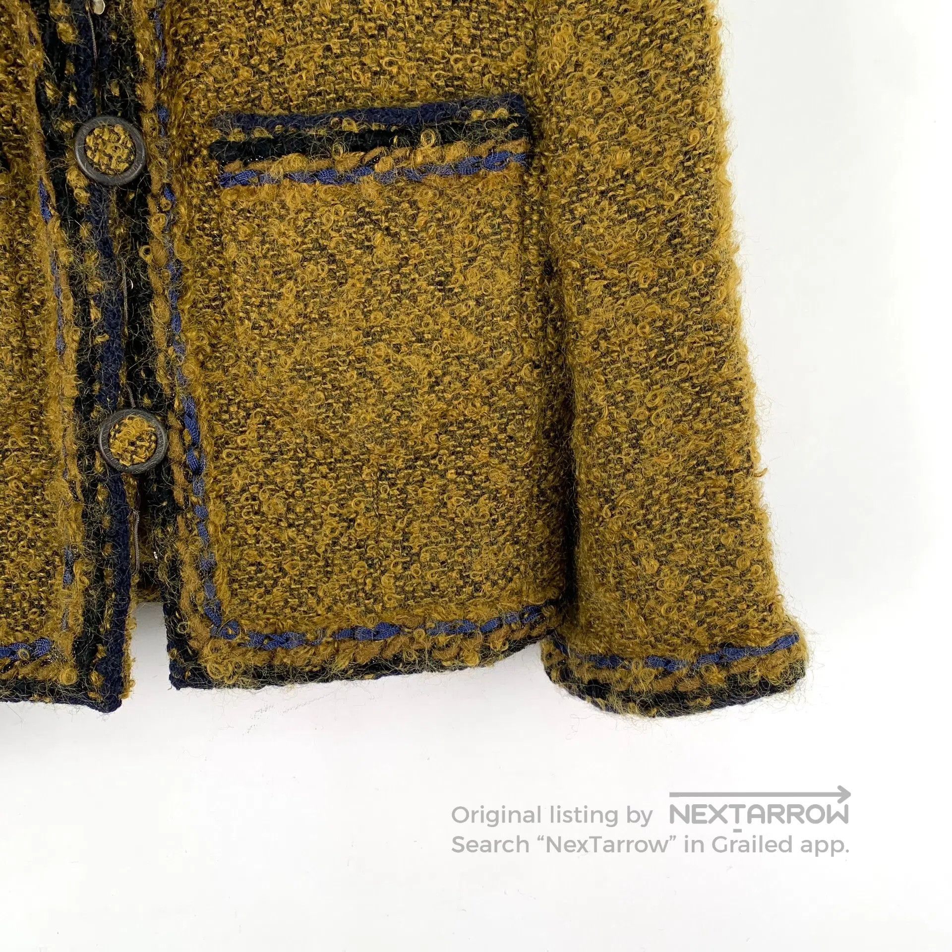 Chanel Chanel Dark Brown Mohair Lapel Single-Breasted Long Sleeve Size XS / US 0-2 / IT 36-38 - 4 Thumbnail