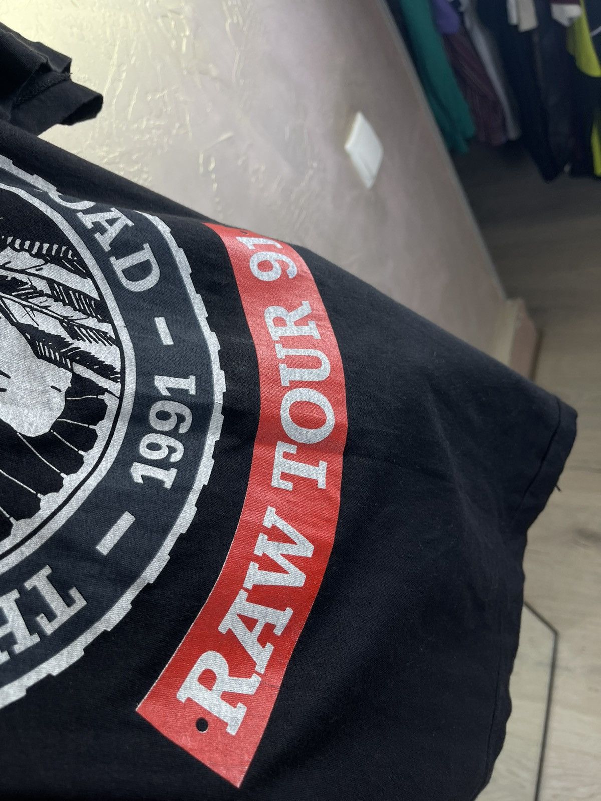 Vintage Rare VTG 1991 The Alarm RAW Tour Tee Native Graphic Size US L / EU 52-54 / 3 - 3 Thumbnail