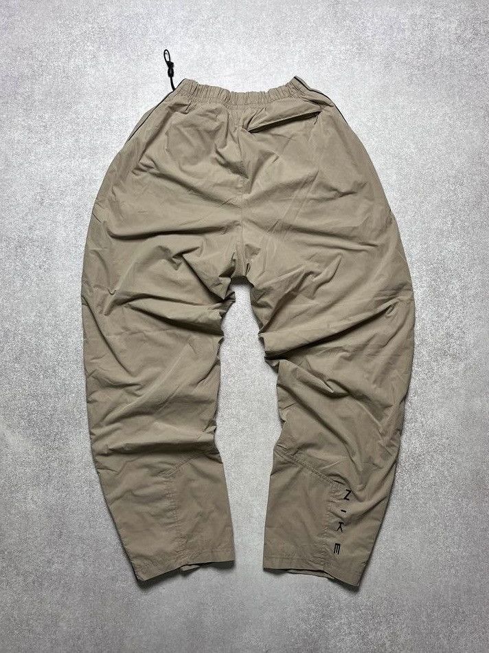 Nike × Vintage Vintage Nike Swoosh Nylon Baggy Trackpants M Size US 32 / EU 48 - 2 Thumbnail
