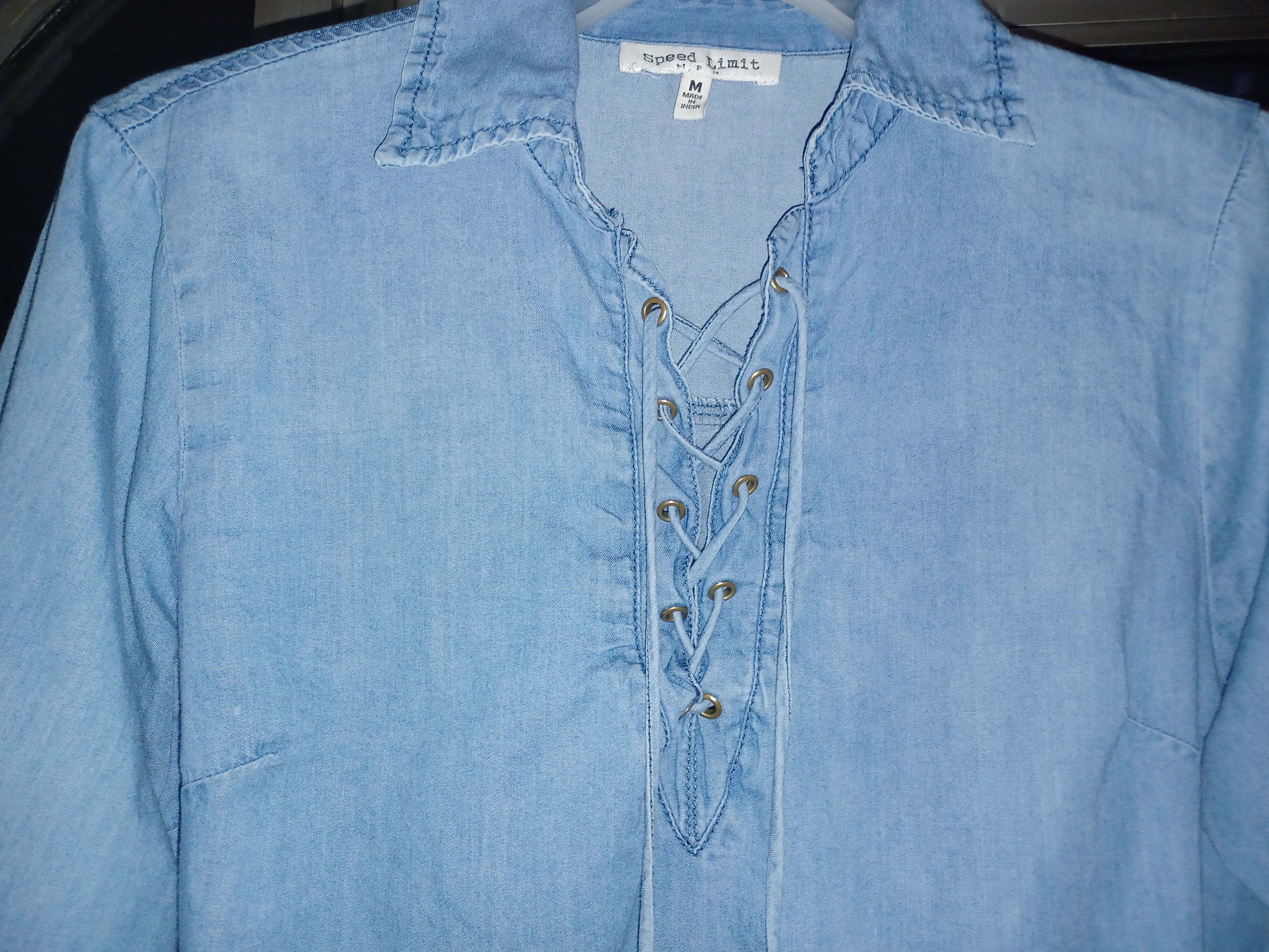 Other Speed Limit Women's Chambray Blouse Medium Blue Size M / US 6-8 / IT 42-44 - 3 Thumbnail