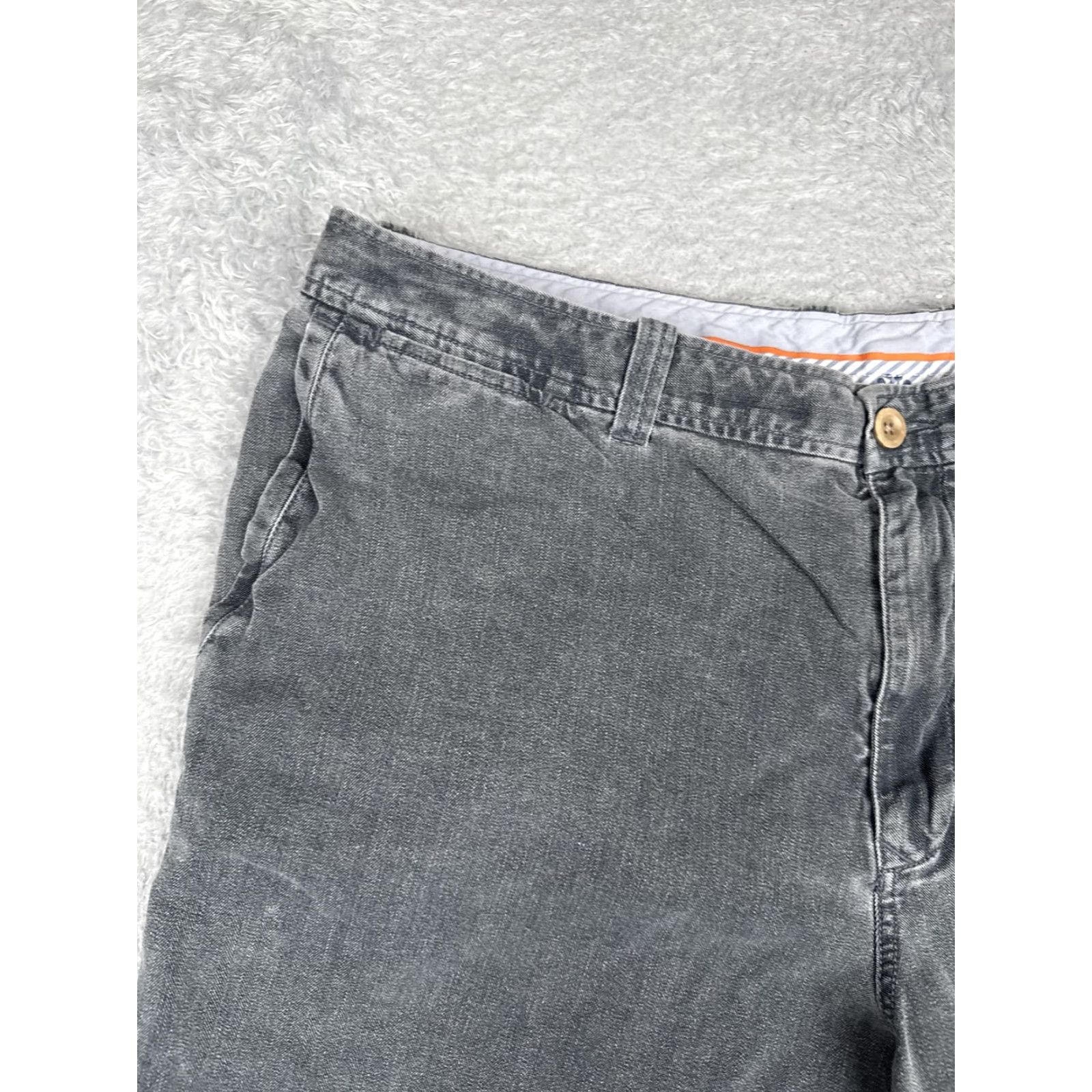 Tommy Bahama Tommy Bahama Shorts Mens 40 Gray Silk Cotton Herringbone Flat Front Casual Chino Size US 40 / EU 56 - 4 Thumbnail