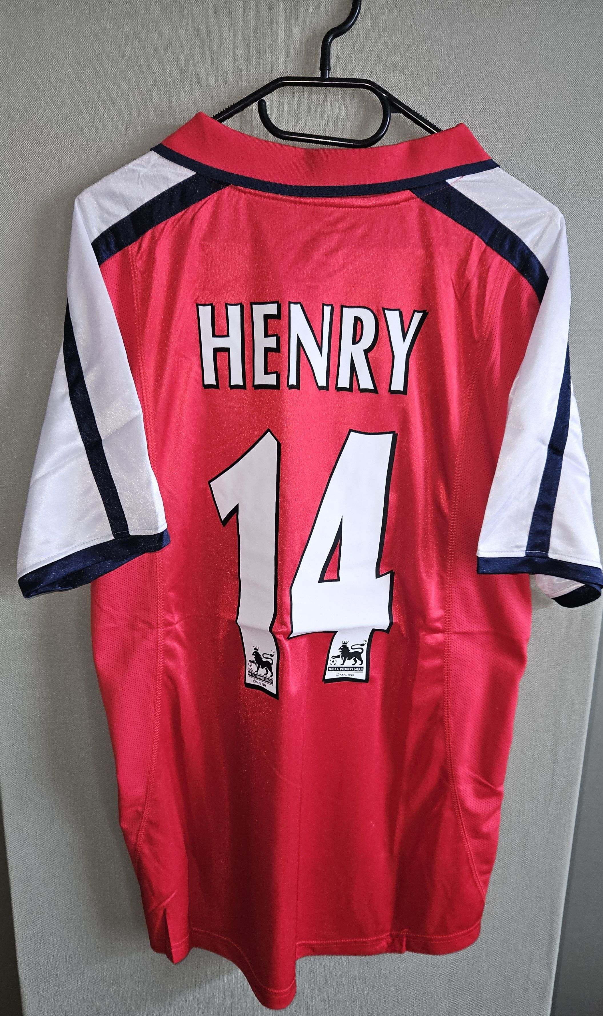 Other 14 Arsenal 2000–2001 Vintage Soccer Jersey Trikot Size US L / EU 52-54 / 3 - 1 Thumbnail