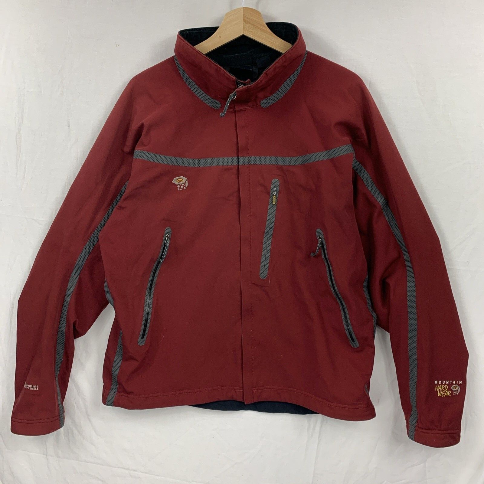 Mountain Hardwear × Streetwear Mountain Hardwear Conduit Softshell