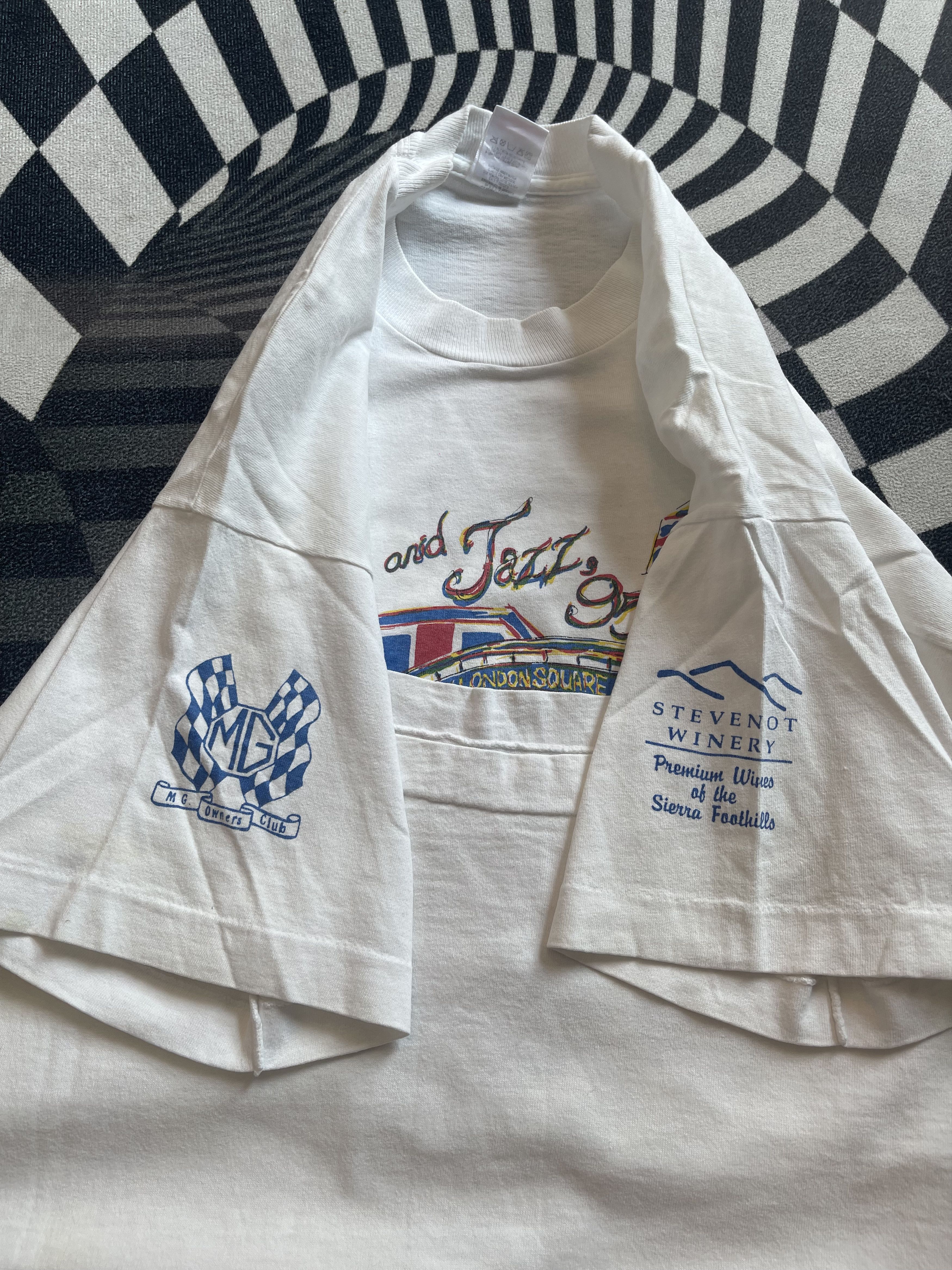 Vintage Vintage 1995 MG and Jazz Jack London Square Oakland T-Shirt Size US XL / EU 56 / 4 - 5 Thumbnail