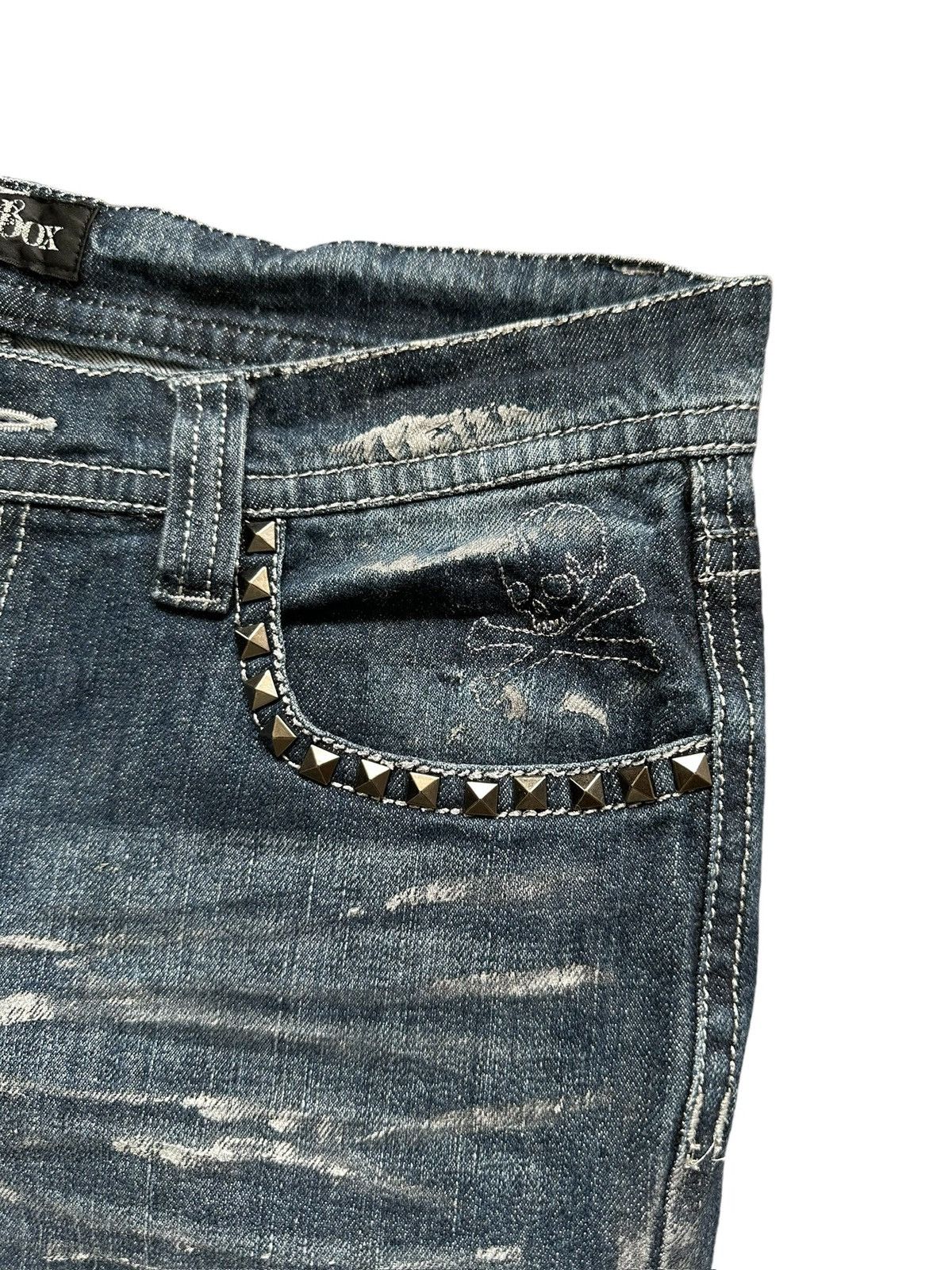 LOWBOX 00's - LOWBOX J-rock studded pocket jeans Size US 33 - 7 Thumbnail