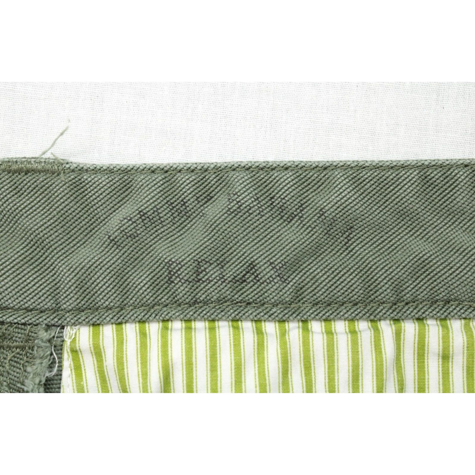 Tommy Bahama VINTAGE Tommy Bahama Cargo Shorts Mens 36 Green Relaxed Cotton Canvas 13 Inseam Pockets Cargo Beach Preppy 90s Mens Size US 36 / EU 52 - 5 Thumbnail