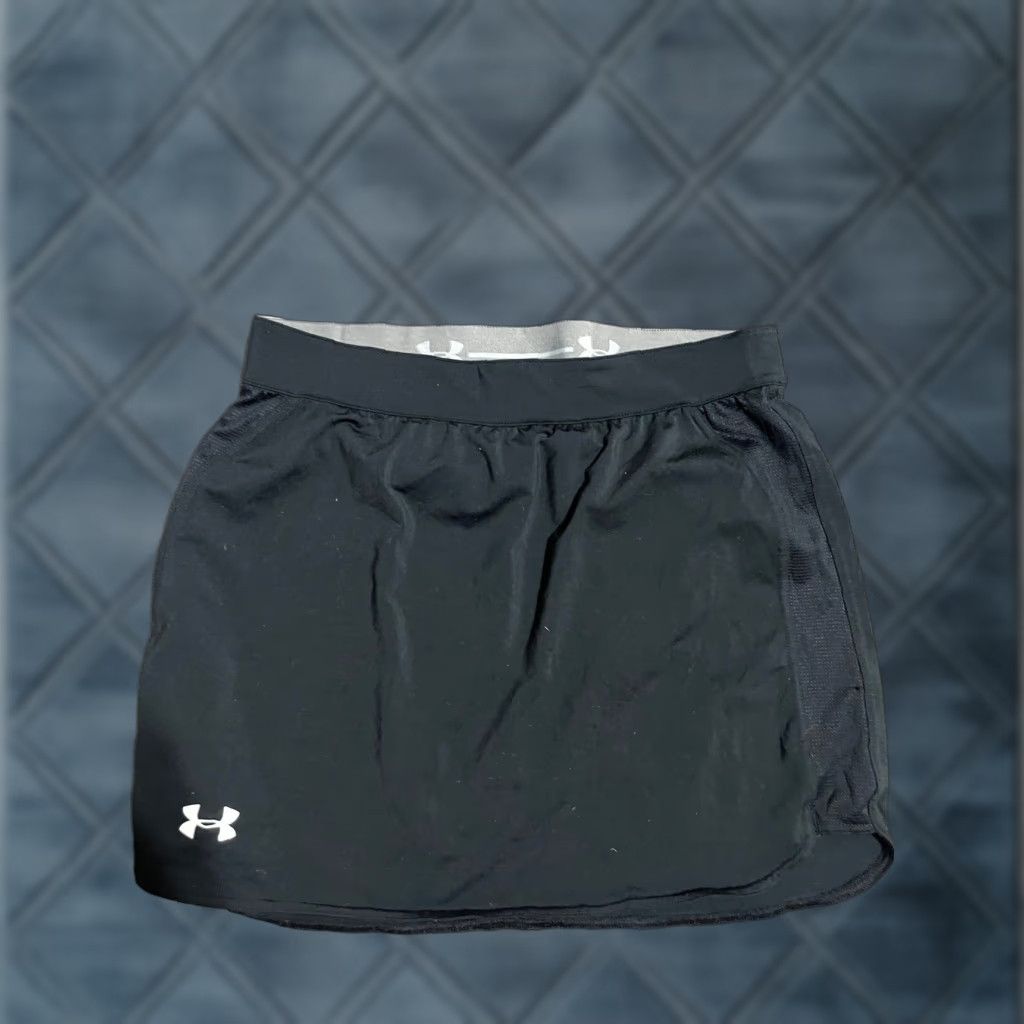 Under Armour VINTAGE Under Armour Skirt Mini Adult Small Black Solid Activewear Mini Skirt Women S Black Under Armour Shorts? Size 28" / US 6 / IT 42 - 1 Thumbnail