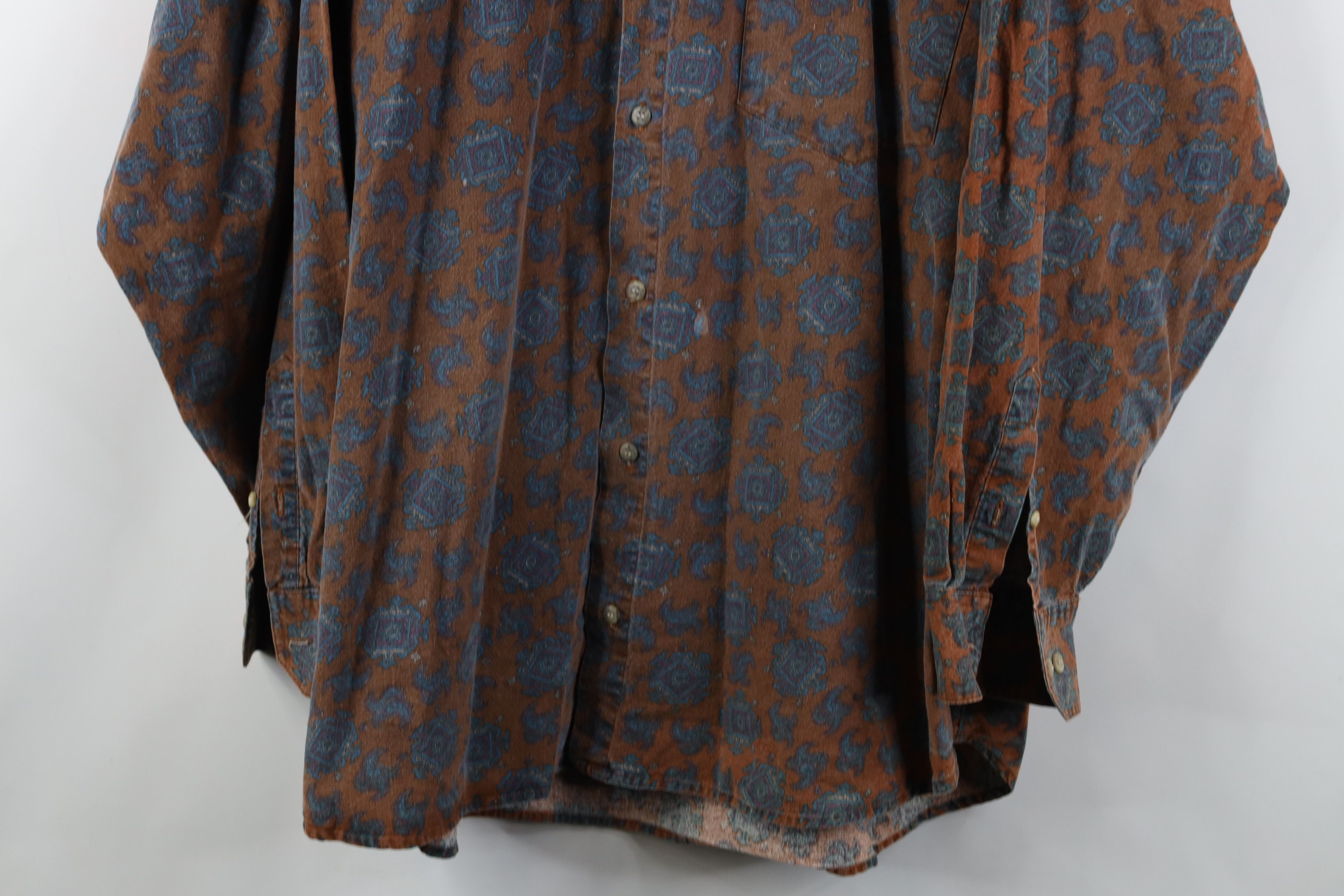 Vintage Vintage 90s Streetwear Geometric Baggy Fit Button Down Shirt Size US XL / EU 56 / 4 - 3 Thumbnail