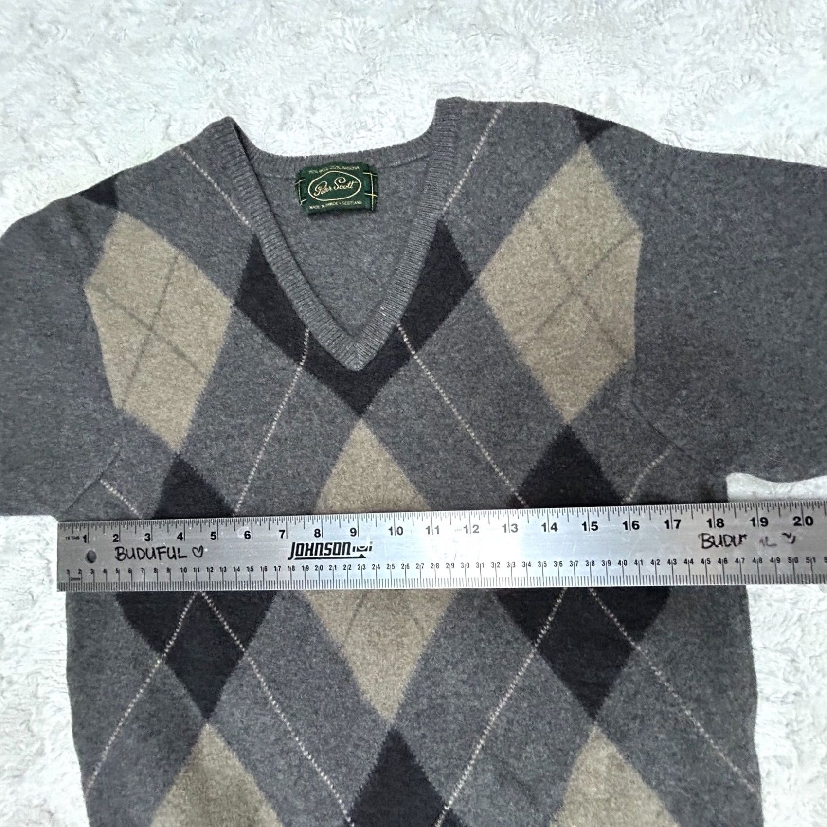 Vintage Peter Scott Men's Sweater Wool Angora Argyle V-Neck Pullover Long Sleeve Gray 42 Regular Mens Size US XL / EU 56 / 4 - 7 Thumbnail