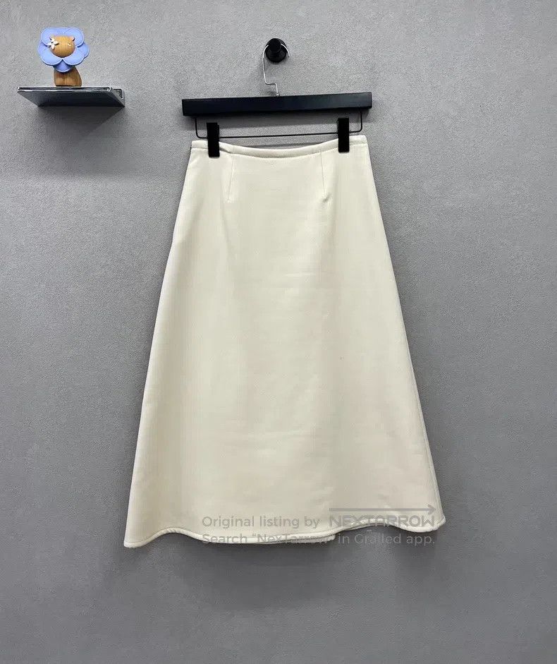 Hermes Hermes Half Skirt, Beige Size 42" / US 20 - 2 Thumbnail