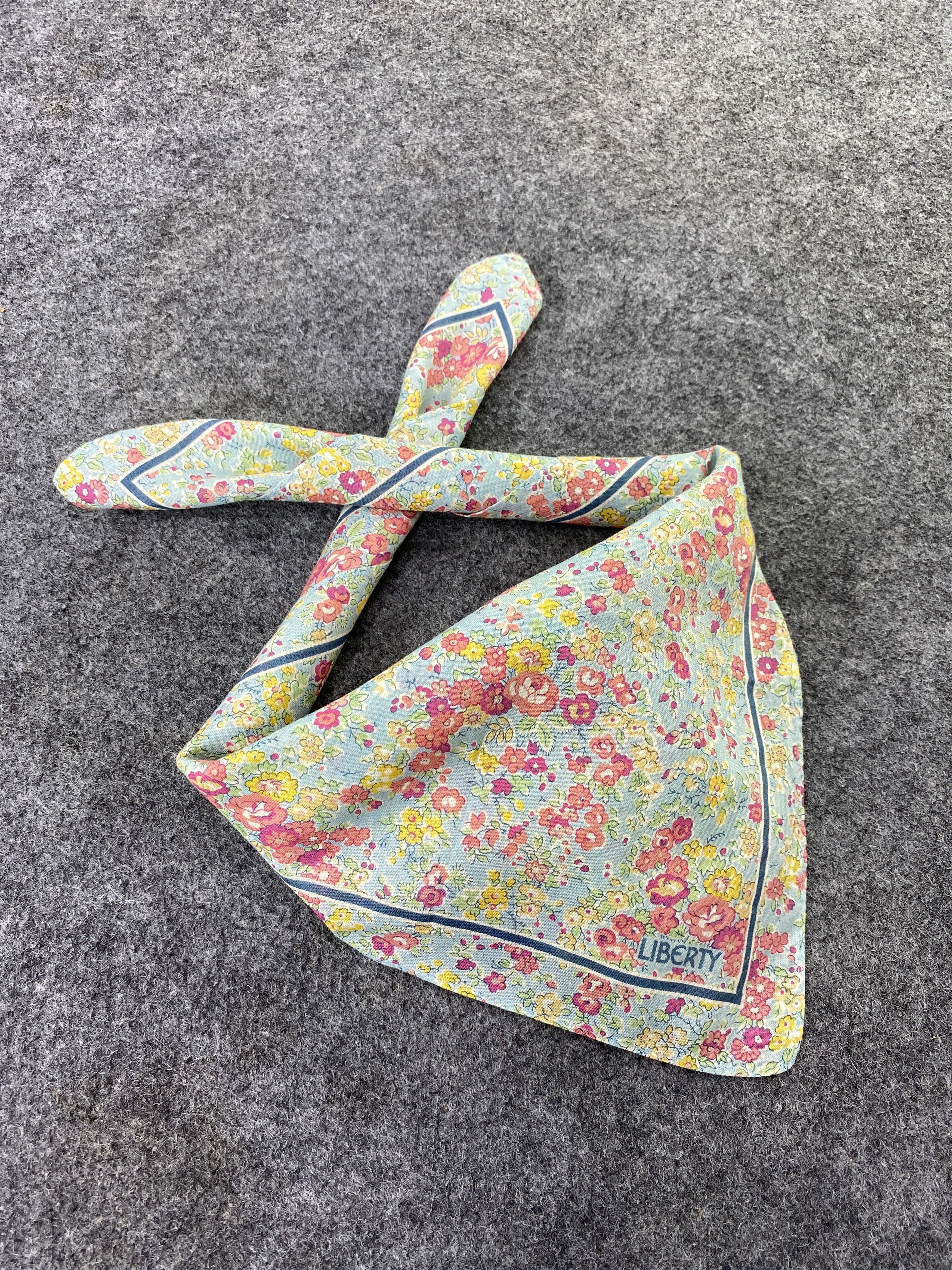 Liberty × Vintage Liberty Floral Handkerchief / Bandana / Neckerchief-B164 Size ONE SIZE - 2 Thumbnail