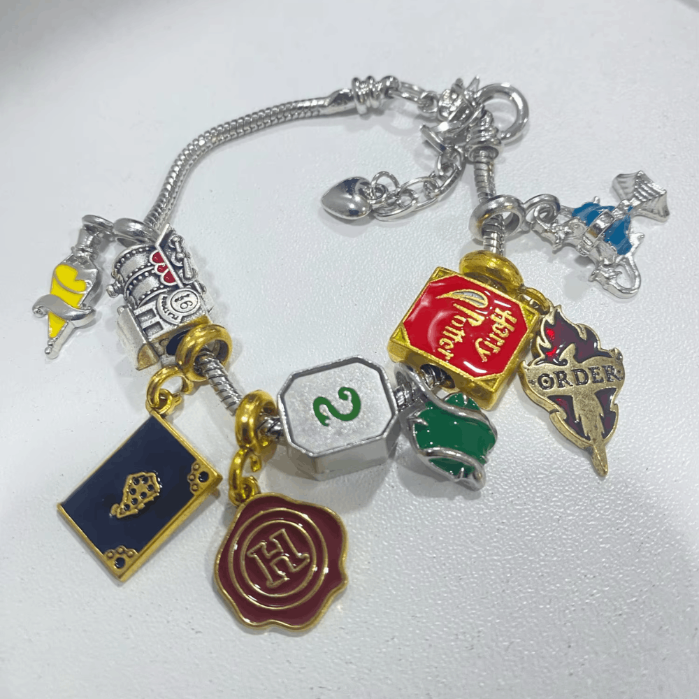 Carhartt Charms Bracelet Hogwarts Academy of Magic Slytherin Beads Size ONE SIZE - 4 Thumbnail