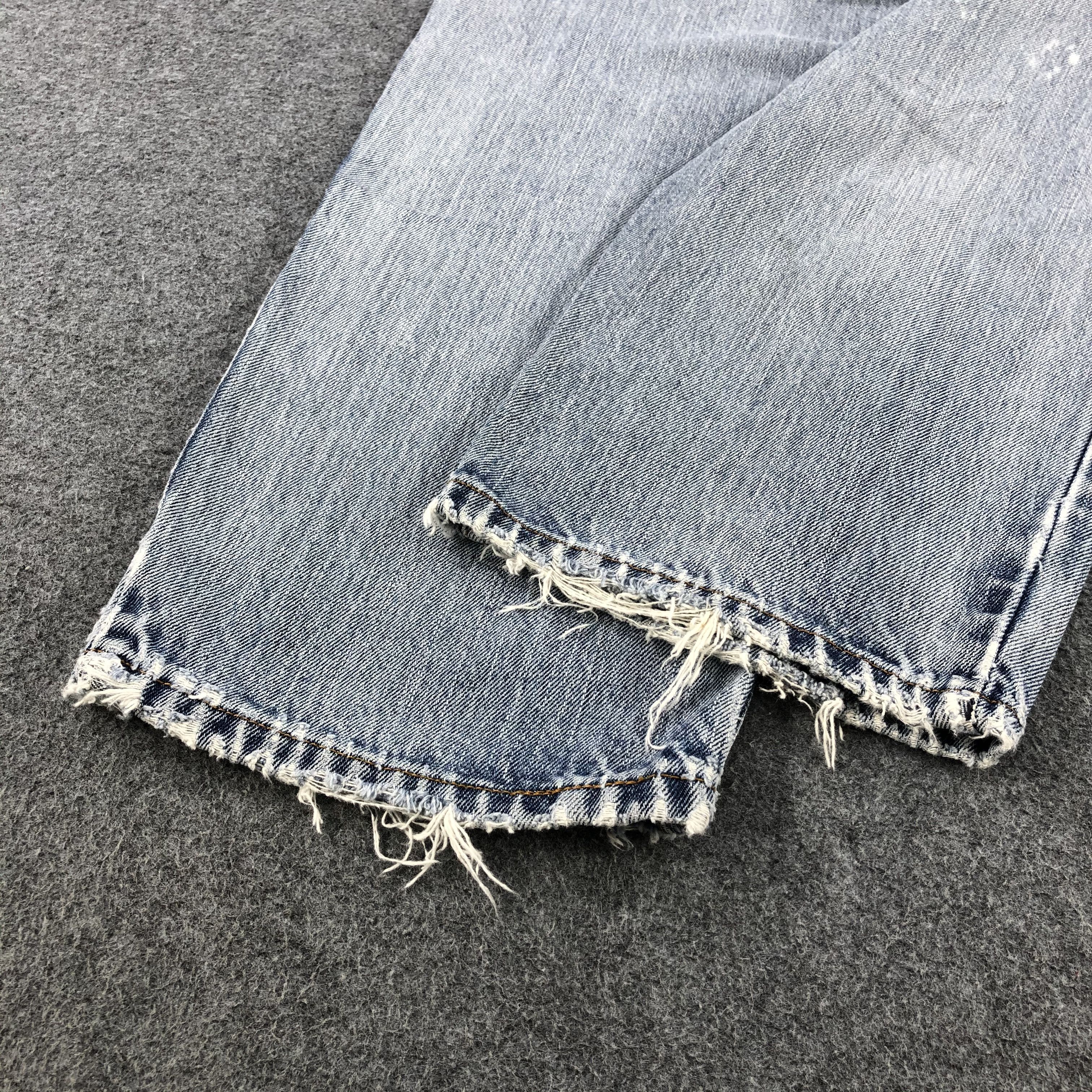 Levi's Distressed Vintage Levis 550 Jeans Light Wash Denim-J1046 Size US 33 - 6 Thumbnail