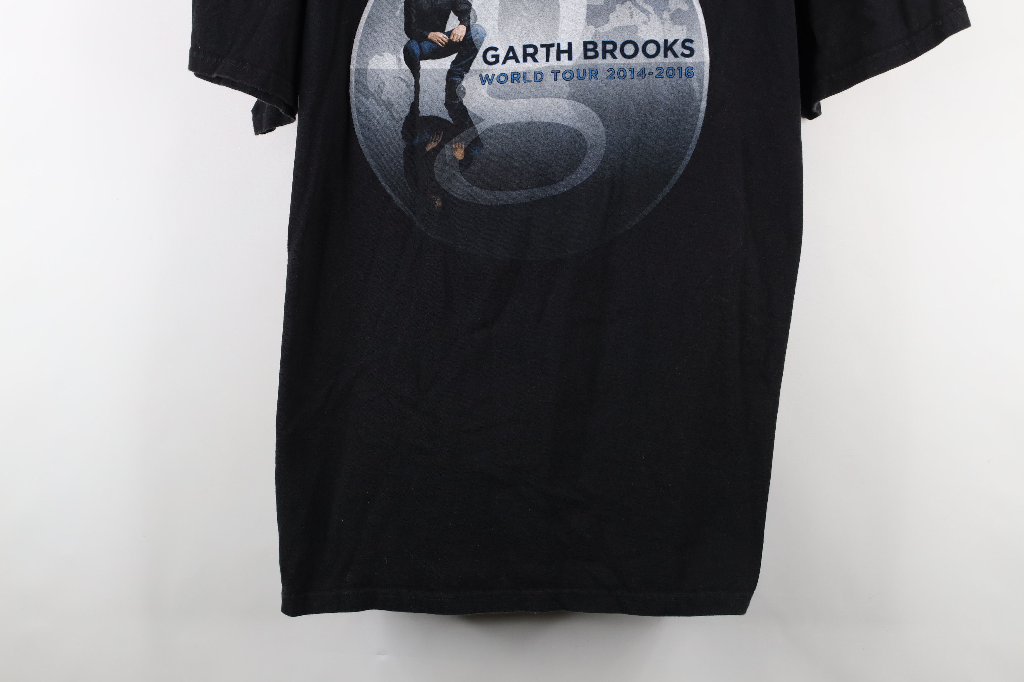 Vintage Vintage Y2K World Tour Garth Brooks Band T-Shirt Black Size US XXL / EU 58 / 5 - 3 Thumbnail