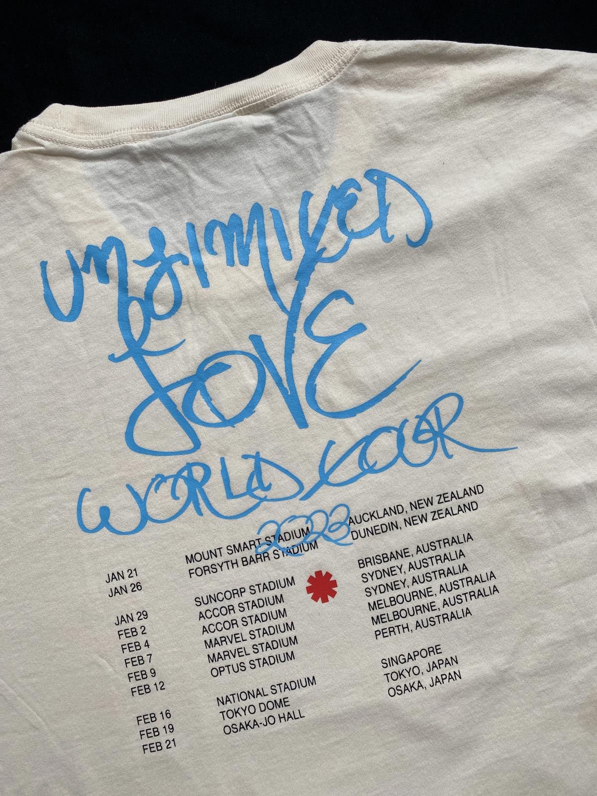 Japanese Brand Rare Red Hot Chili Peppers Unlimited Love T-shirt Large Size US L / EU 52-54 / 3 - 6 Thumbnail