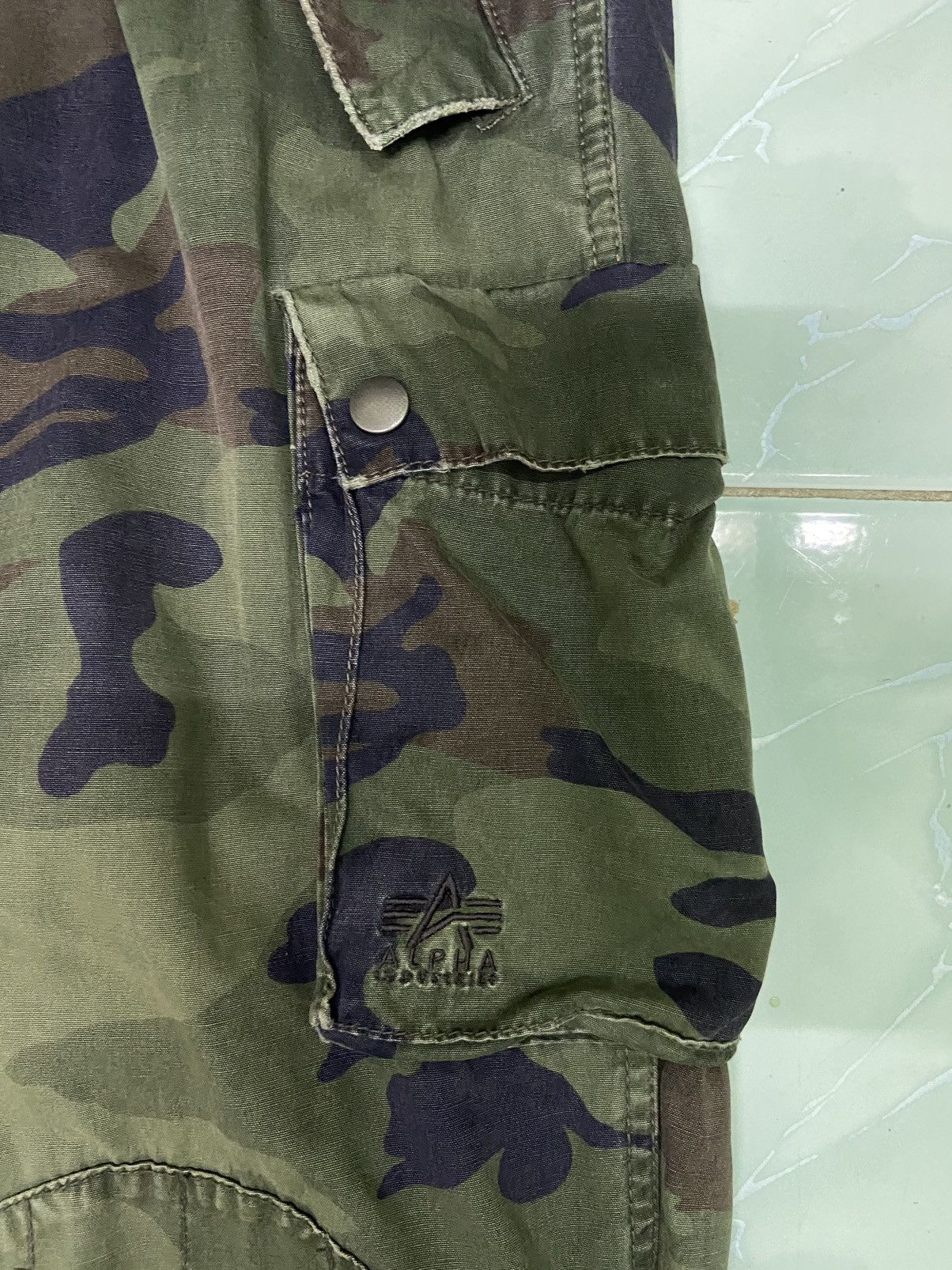 Alpha Industries Alpha Industries cargo pants zipper parachute camouflage Size US 32 / EU 48 - 9 Thumbnail