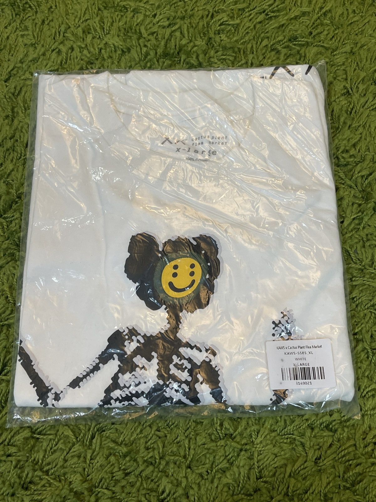 Kaws Kaws x Cactus Plant Flea Market Tee Size XL Size US XL / EU 56 / 4 - 1 Thumbnail