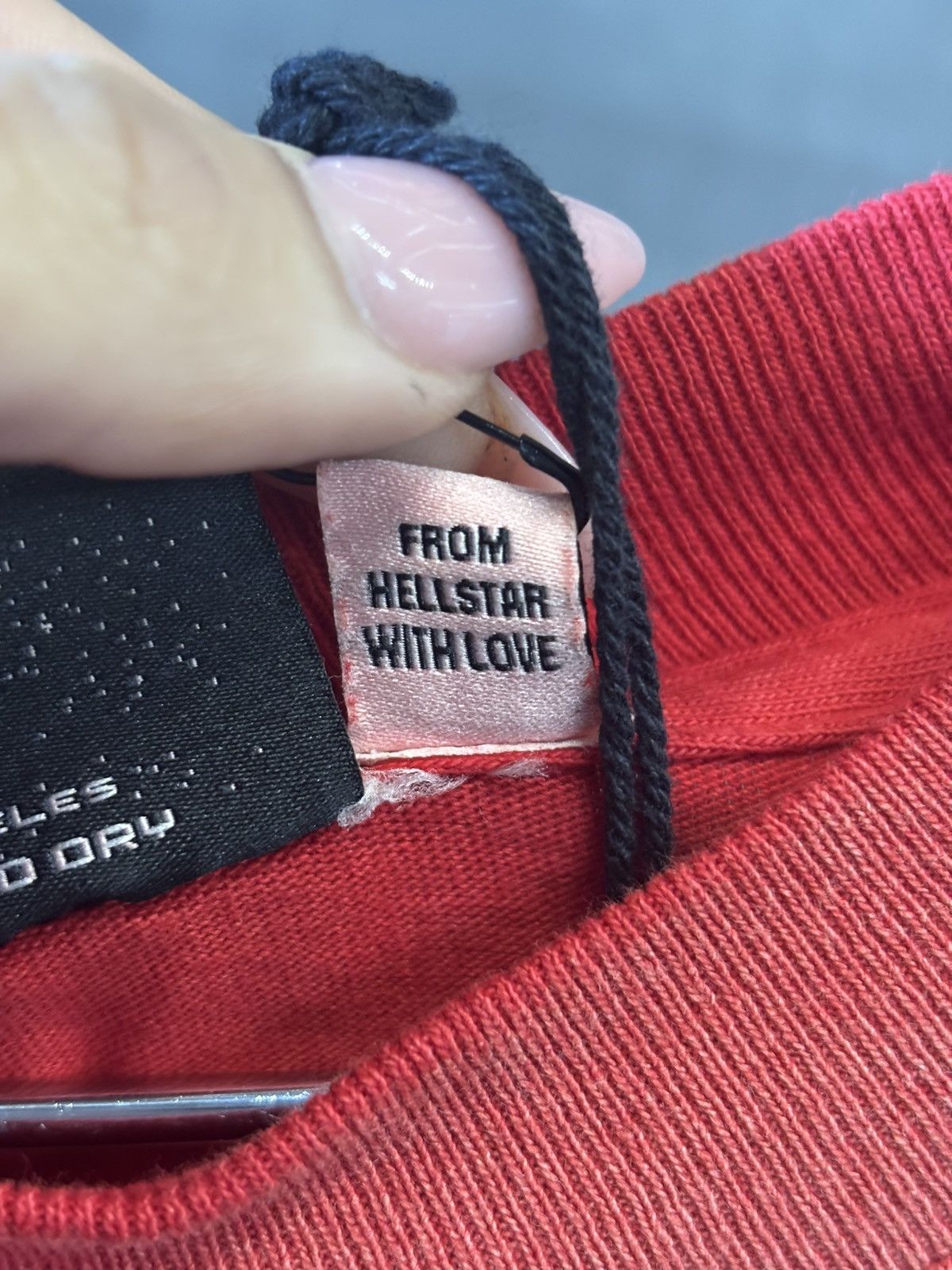 HELLSTAR HELLSTAR CURSIVE RED LOGO LONG SLEEVE SIZE S Size US S / EU 44-46 / 1 - 13 Thumbnail
