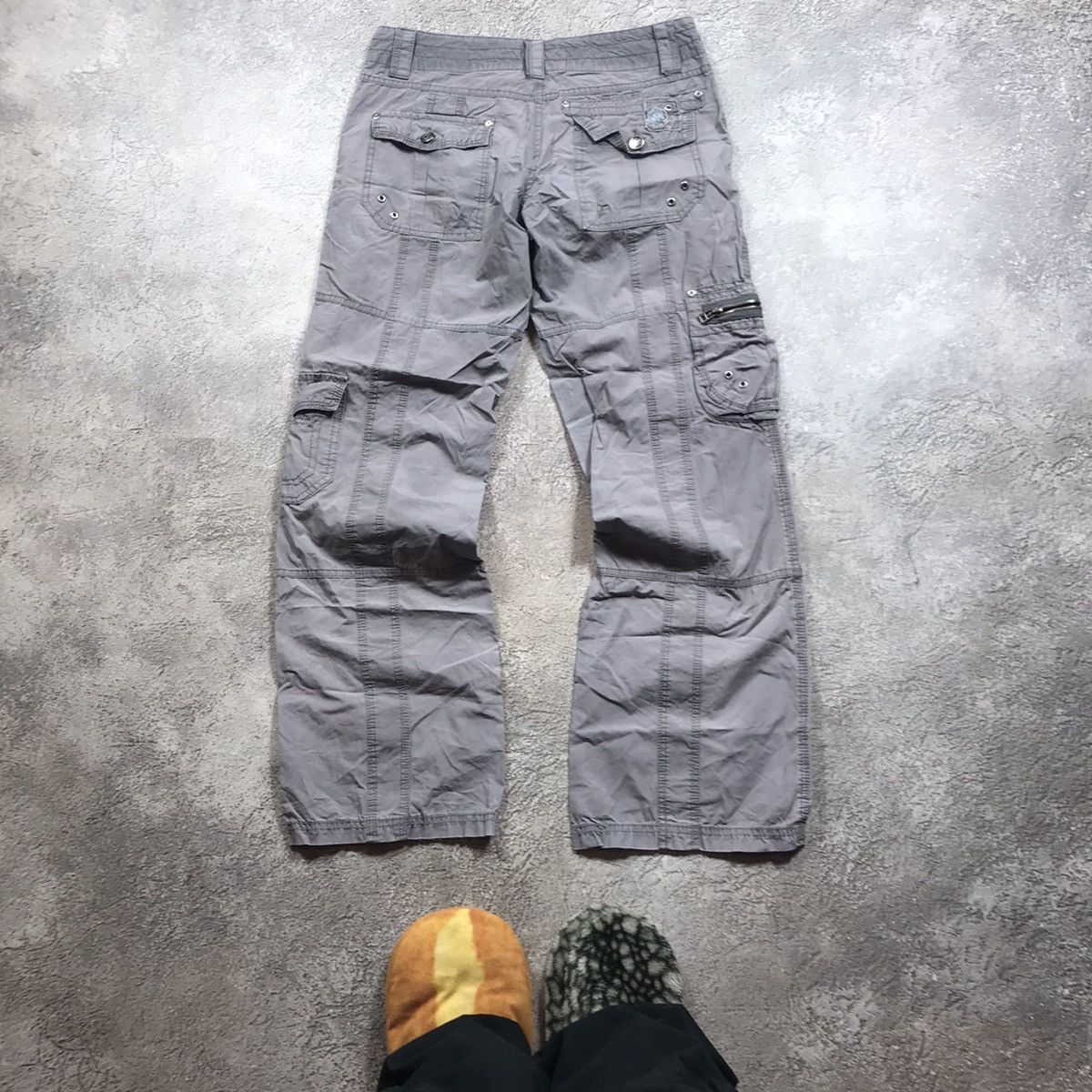 Vintage Vintage Y2K Baggy Cargo Pants Distressed Tactical Streetwear Size 28" / US 6 / IT 42 - 6 Thumbnail