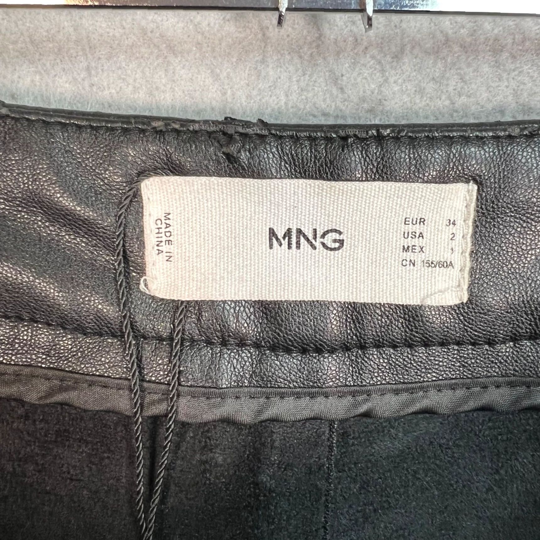Mango Mango MNG Black Faux Leather High-Waisted Pants Womens Size 2 Size 26" / US 2 / IT 38 - 3 Thumbnail