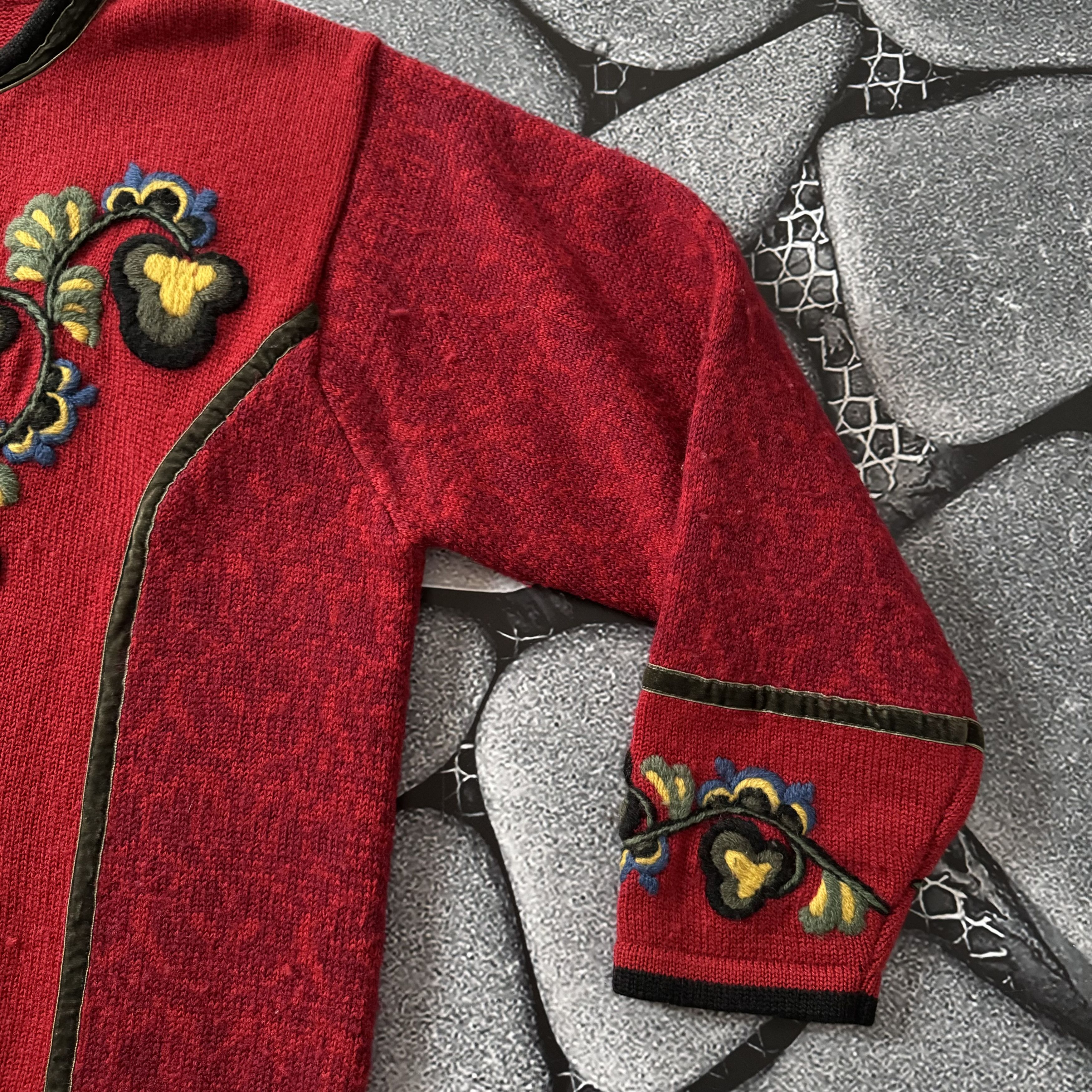 Handmade × Vintage VRIKKE VINTAGE 90S KNITTED NORWAY STYLE WOOL SWEATER Size US M / EU 48-50 / 2 - 6 Thumbnail