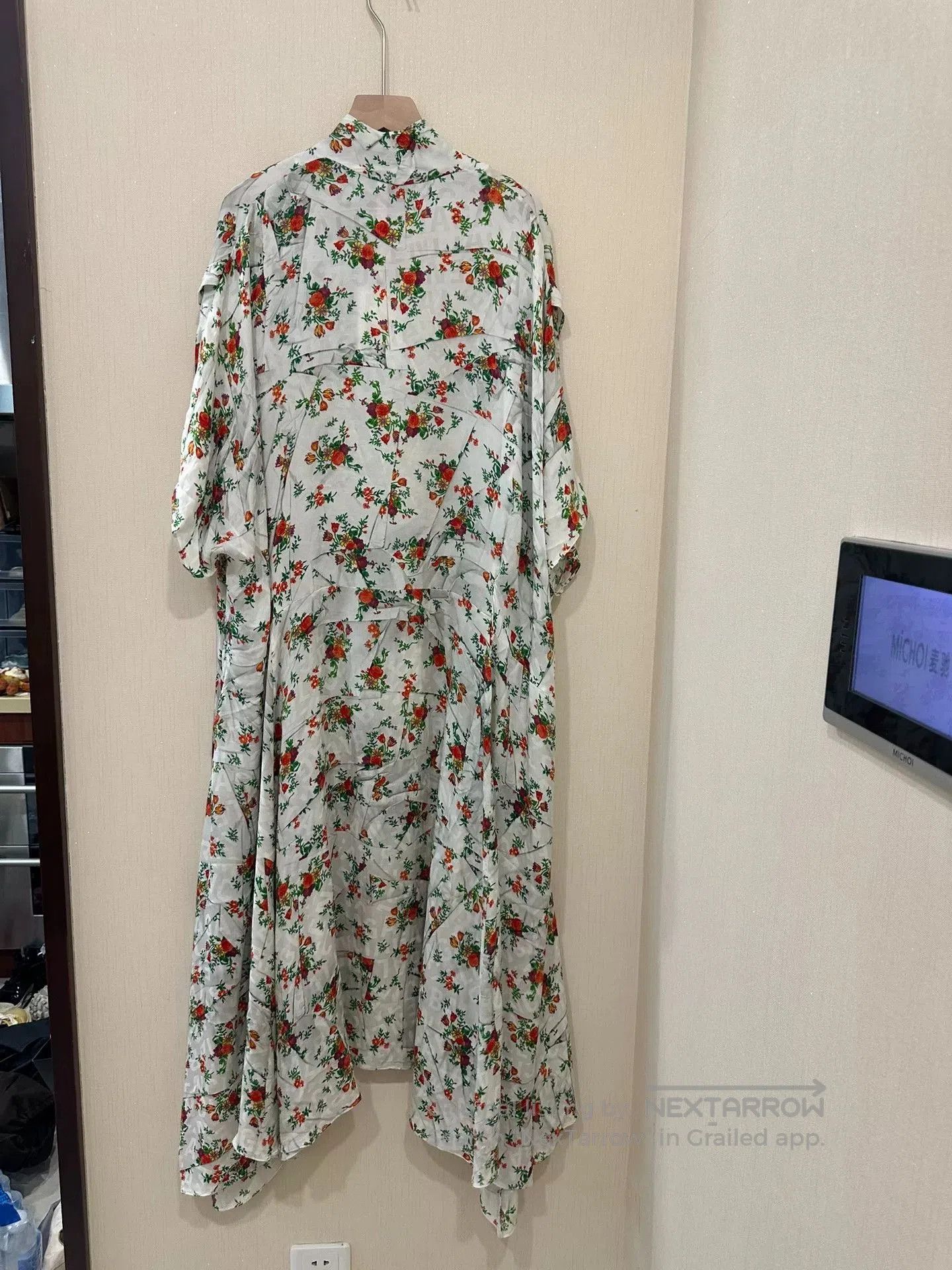 Balenciaga balenciaga floral dress size 2. Size S / US 4 / IT 40 - 2 Thumbnail