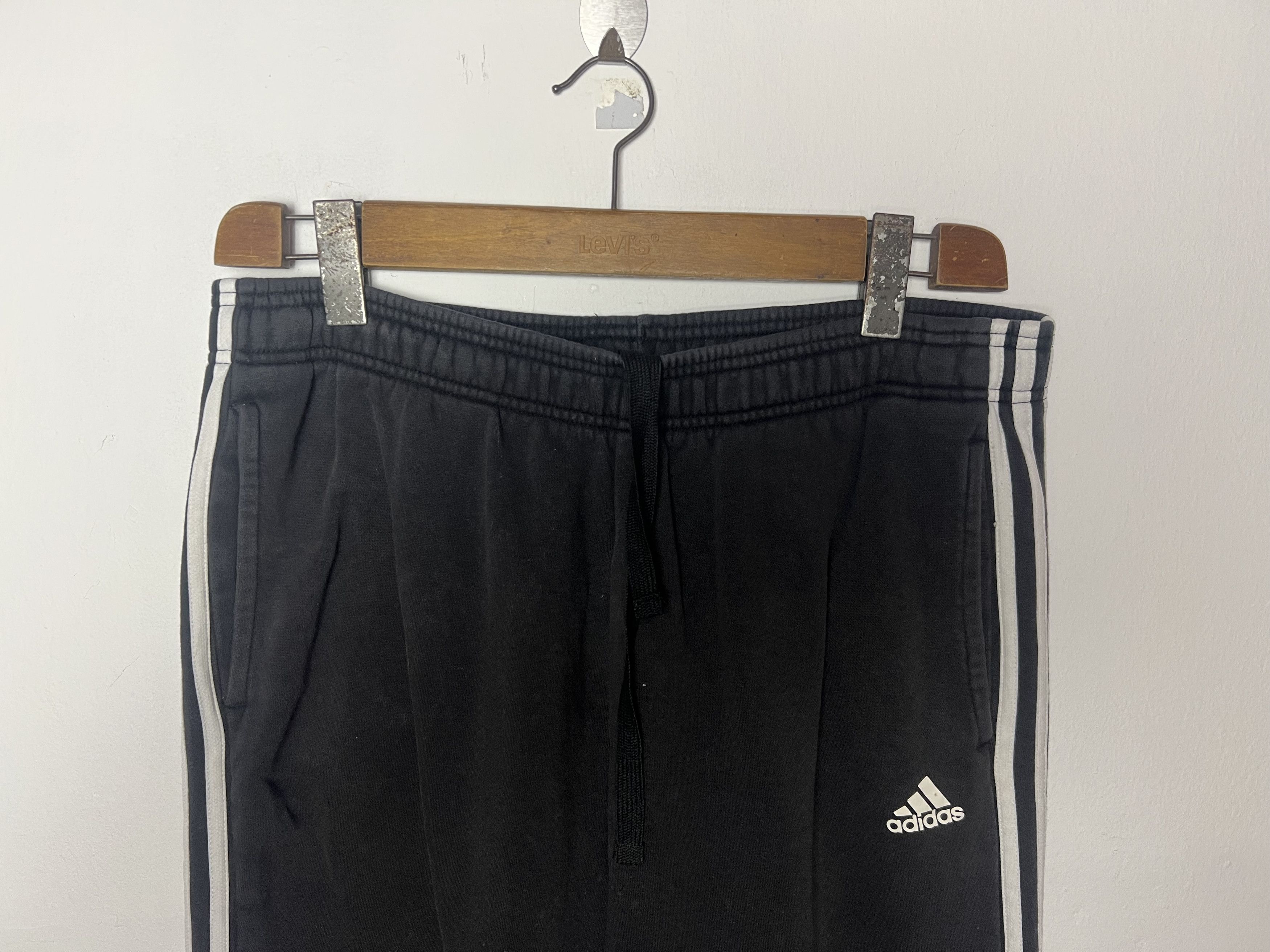 Adidas ADIDAS PRIMEGREEN ESSENTIAL WARM UP STRIPES TRACK PANT Size US 33 - 3 Thumbnail